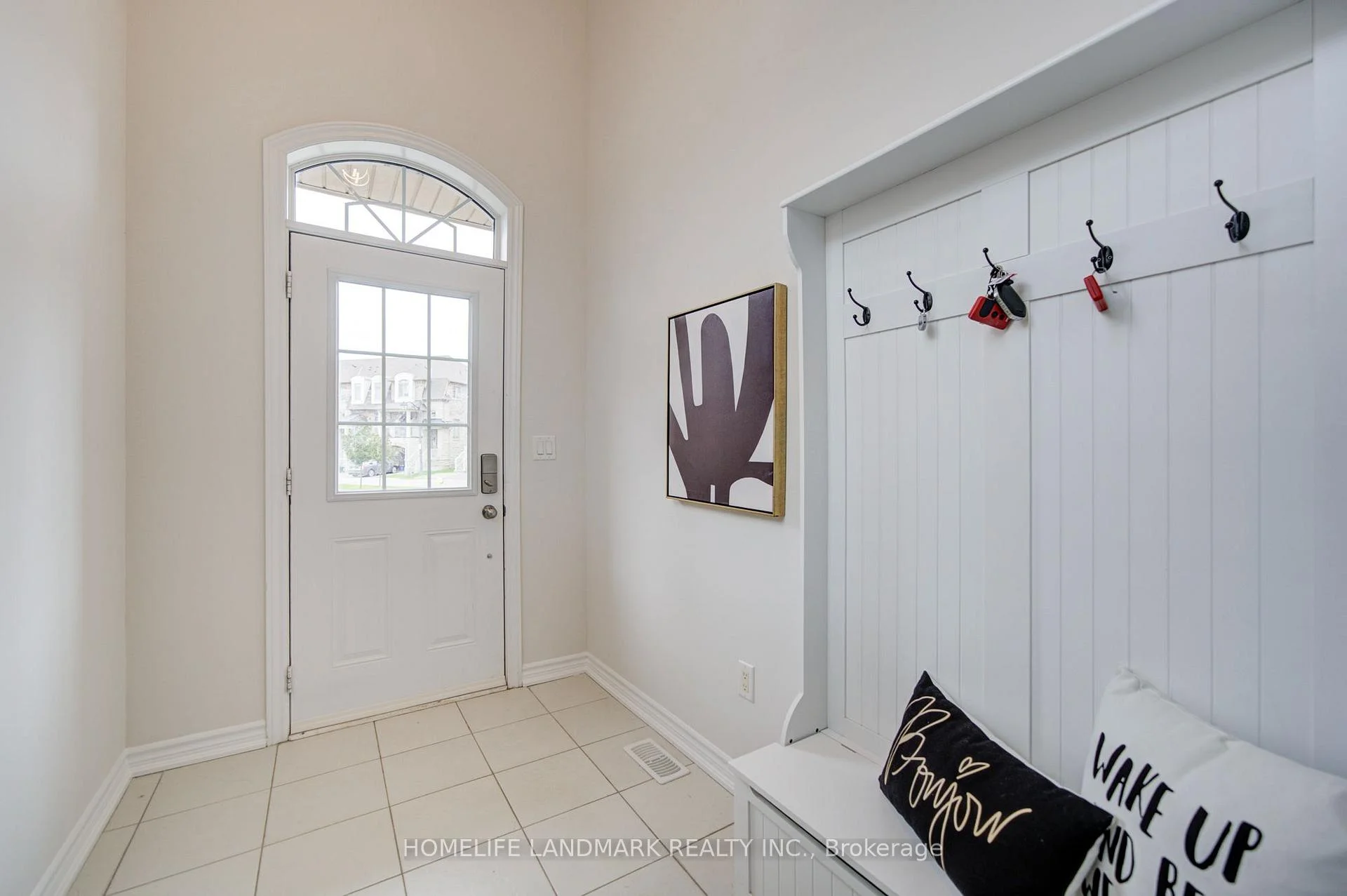 Photo 11 of 17 Etherington Way, Markham, Victoria Square — HOMEH