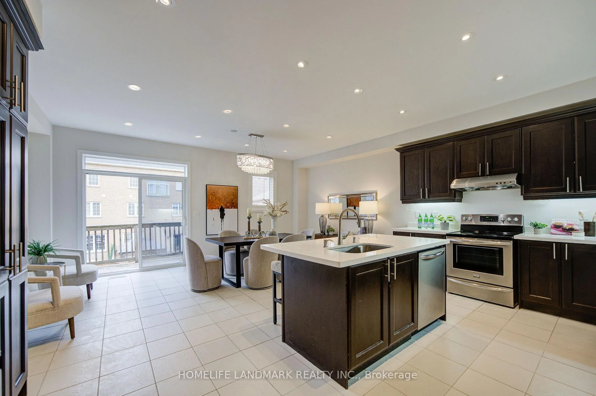 Photo 33 of 17 Etherington Way, Markham, Victoria Square — HOMEH