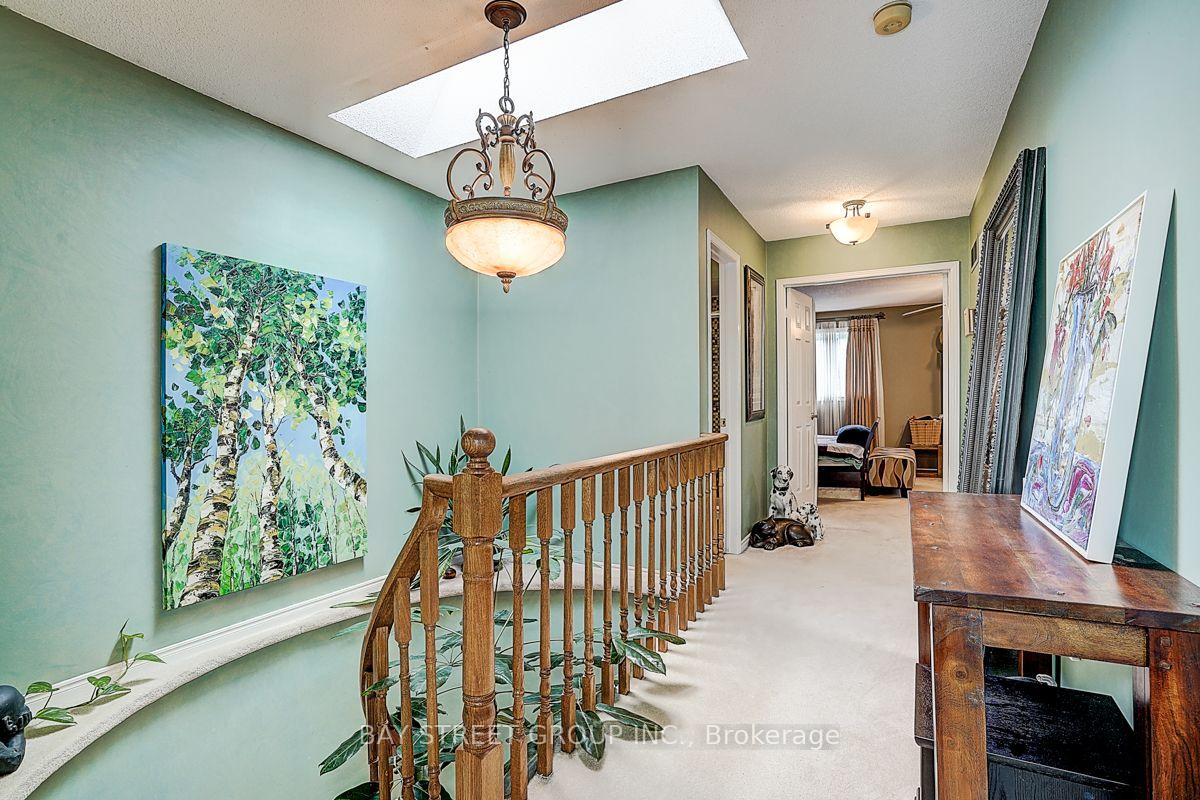 Photo 18 of 304 Charlton Avenue, Vaughan, Brownridge — HOMEH