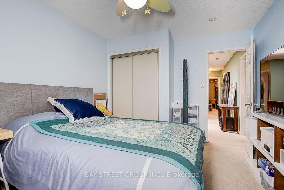 Photo 24 of 304 Charlton Avenue, Vaughan, Brownridge — HOMEH