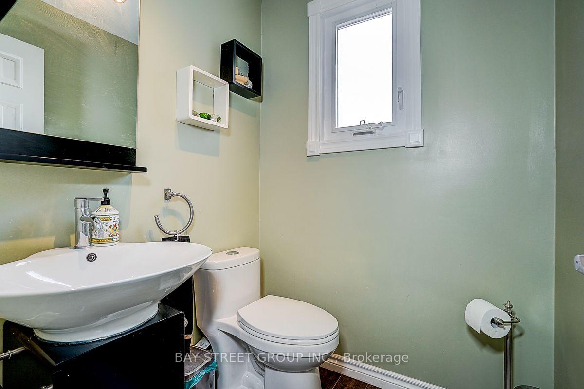 Photo 29 of 304 Charlton Avenue, Vaughan, Brownridge — HOMEH
