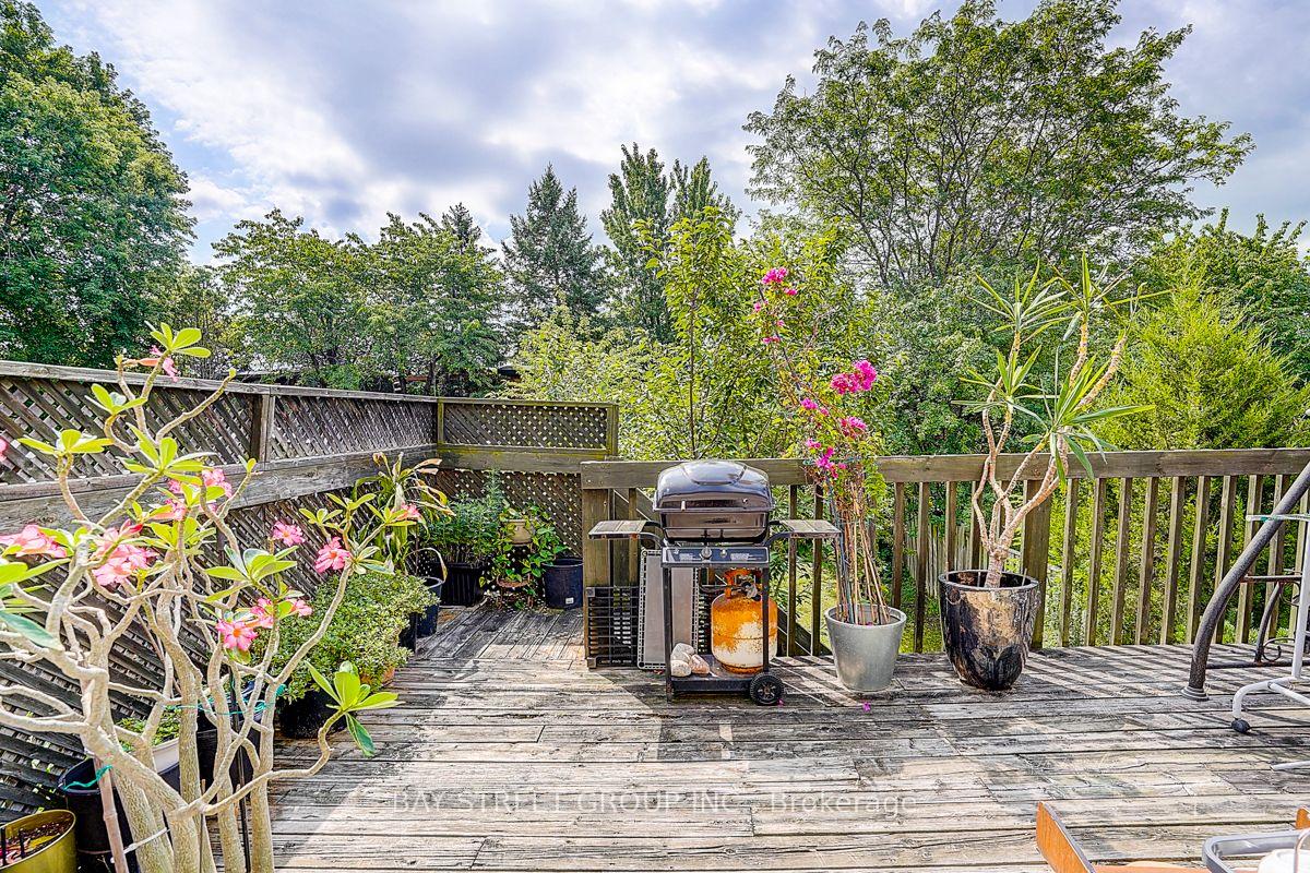 Photo 30 of 304 Charlton Avenue, Vaughan, Brownridge — HOMEH