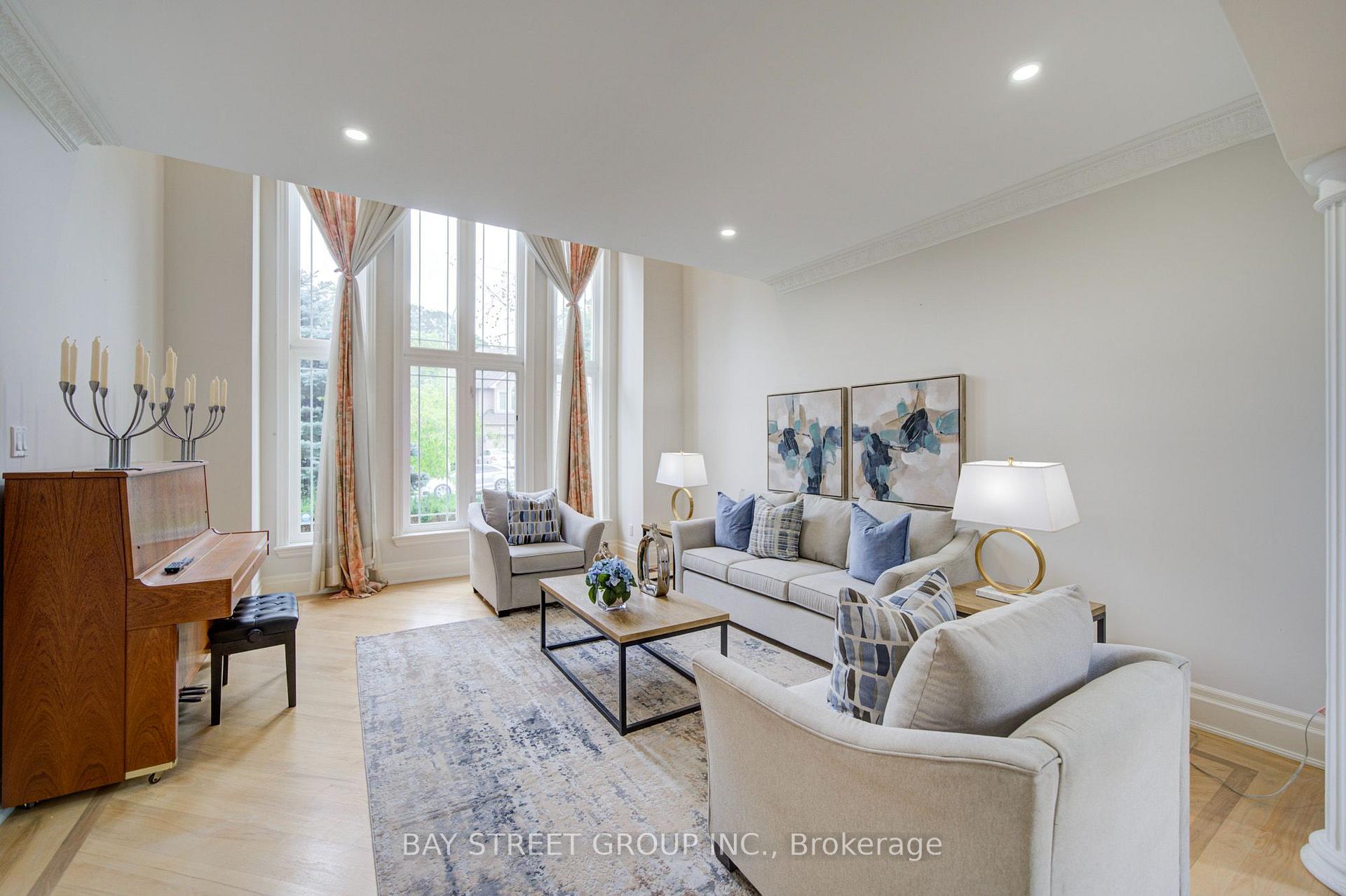 Photo 6 of 58 Bowan Court, North York, Bayview Woods-Steeles — HOMEH