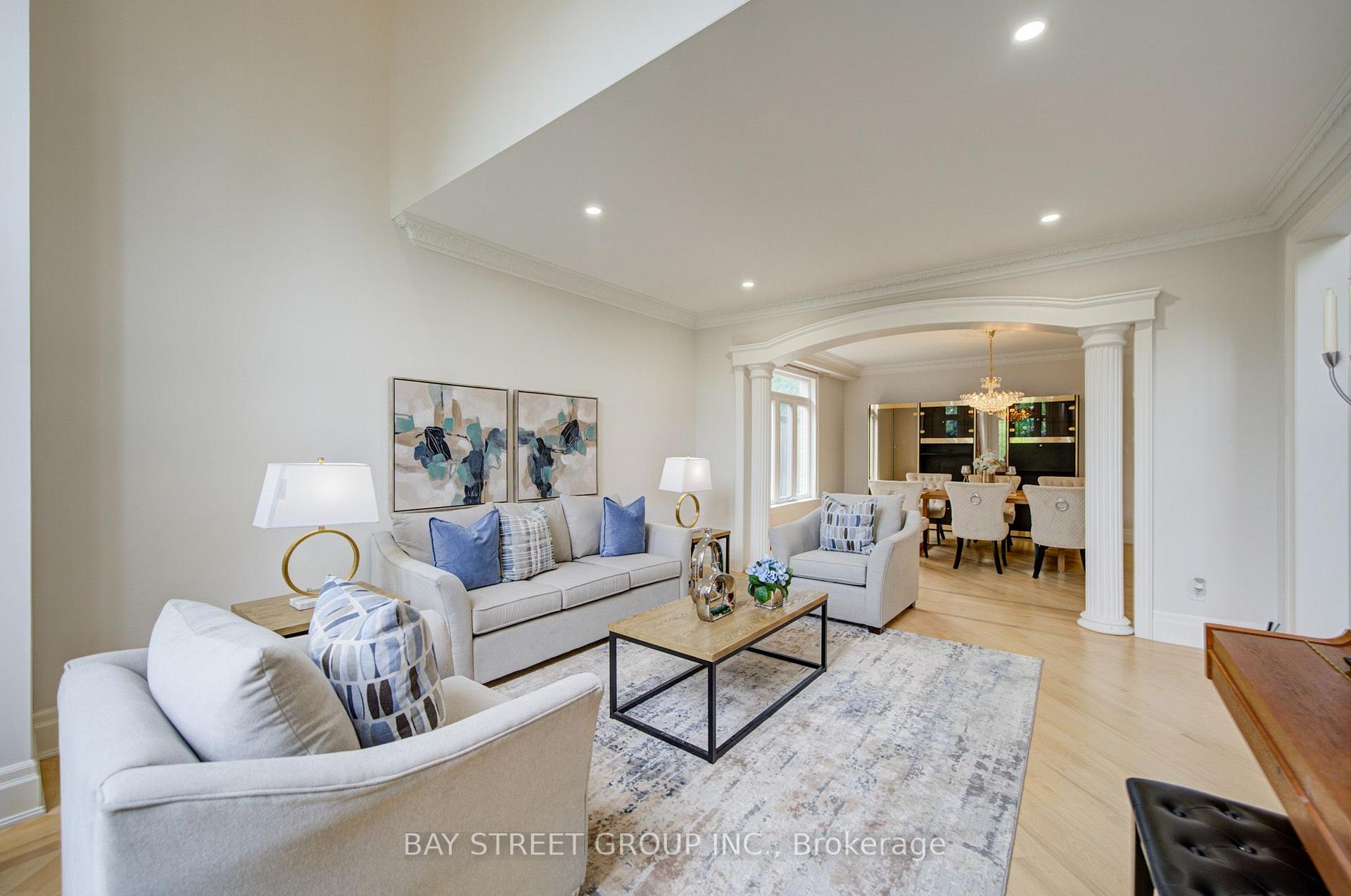 Photo 8 of 58 Bowan Court, North York, Bayview Woods-Steeles — HOMEH