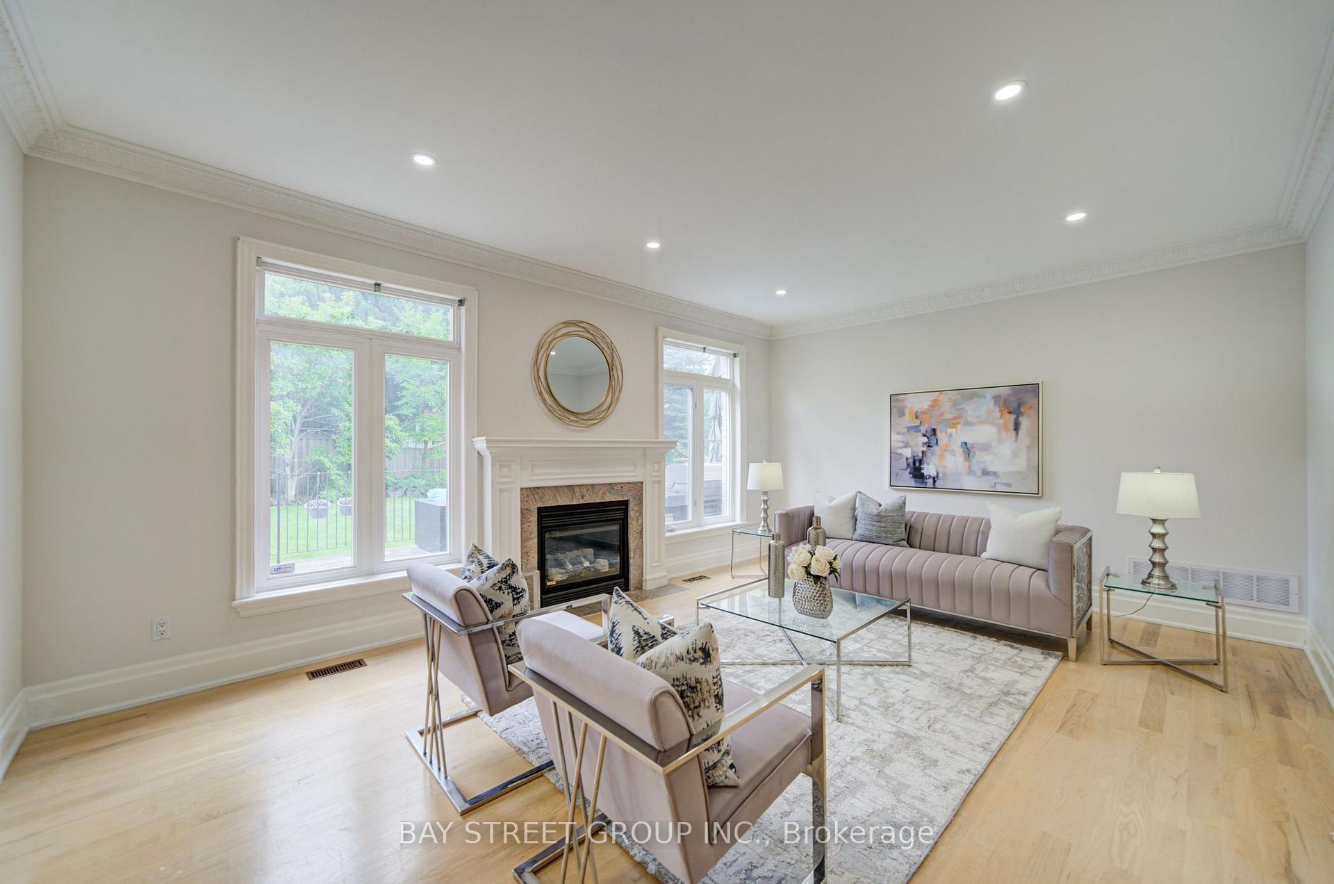 Photo 16 of 58 Bowan Court, North York, Bayview Woods-Steeles — HOMEH