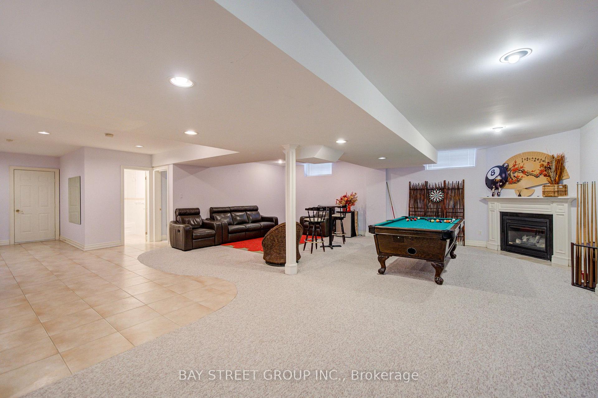 Photo 41 of 58 Bowan Court, North York, Bayview Woods-Steeles — HOMEH
