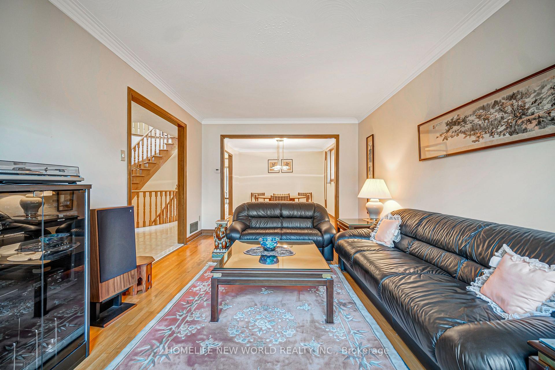 Photo 8 of 36 Purcell Square, Scarborough, Steeles — HOMEH