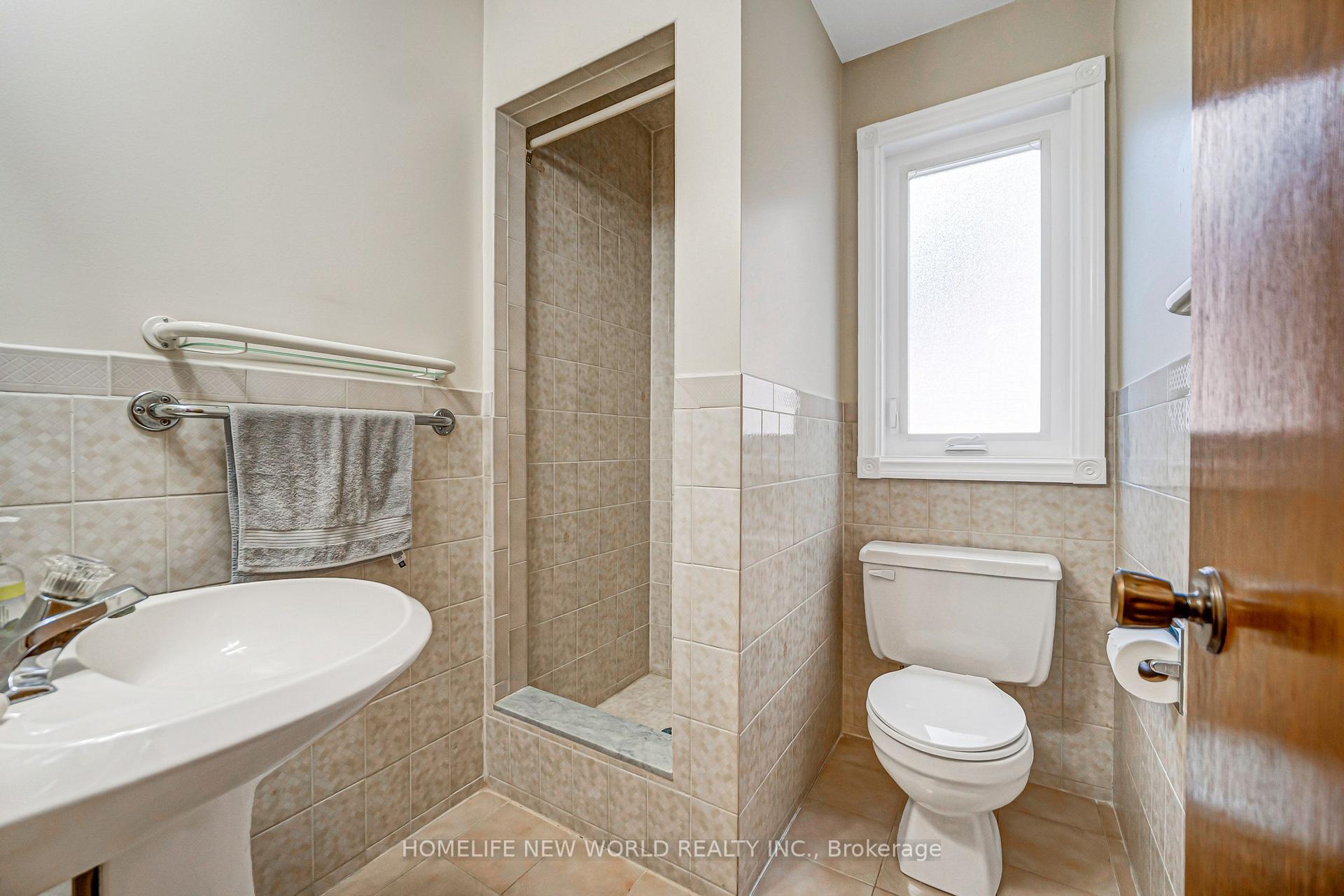Photo 18 of 36 Purcell Square, Scarborough, Steeles — HOMEH