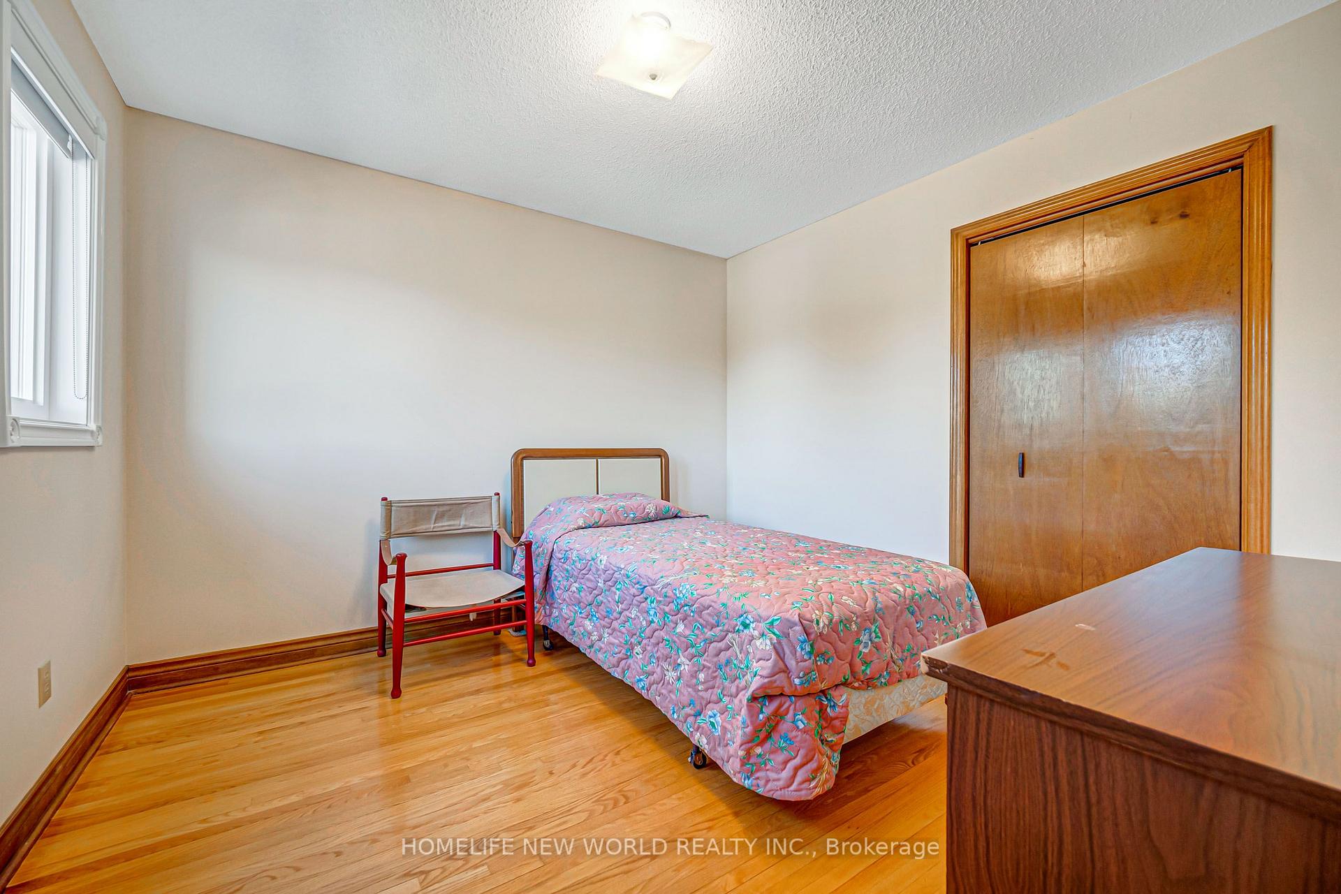 Photo 25 of 36 Purcell Square, Scarborough, Steeles — HOMEH