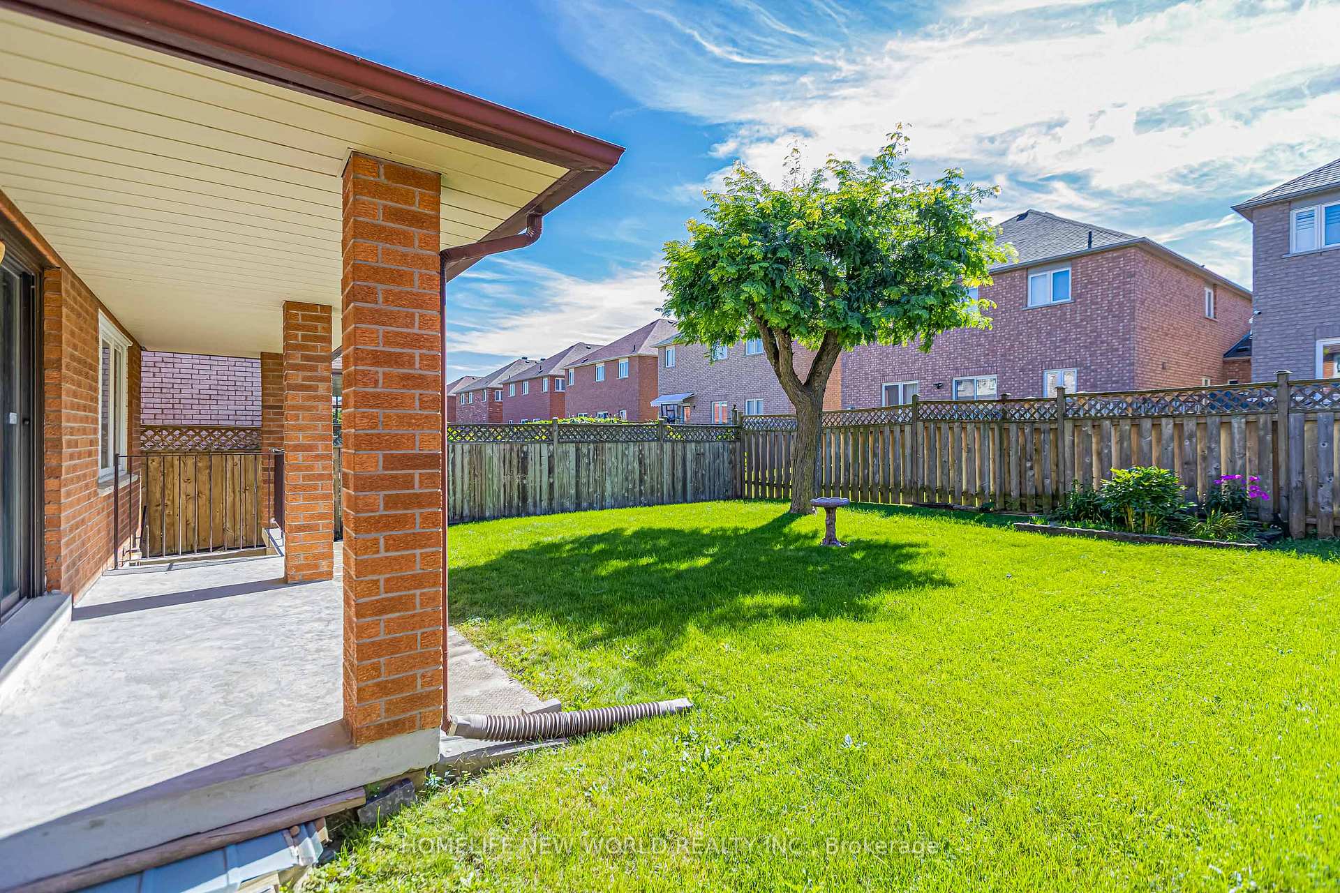 Photo 37 of 36 Purcell Square, Scarborough, Steeles — HOMEH