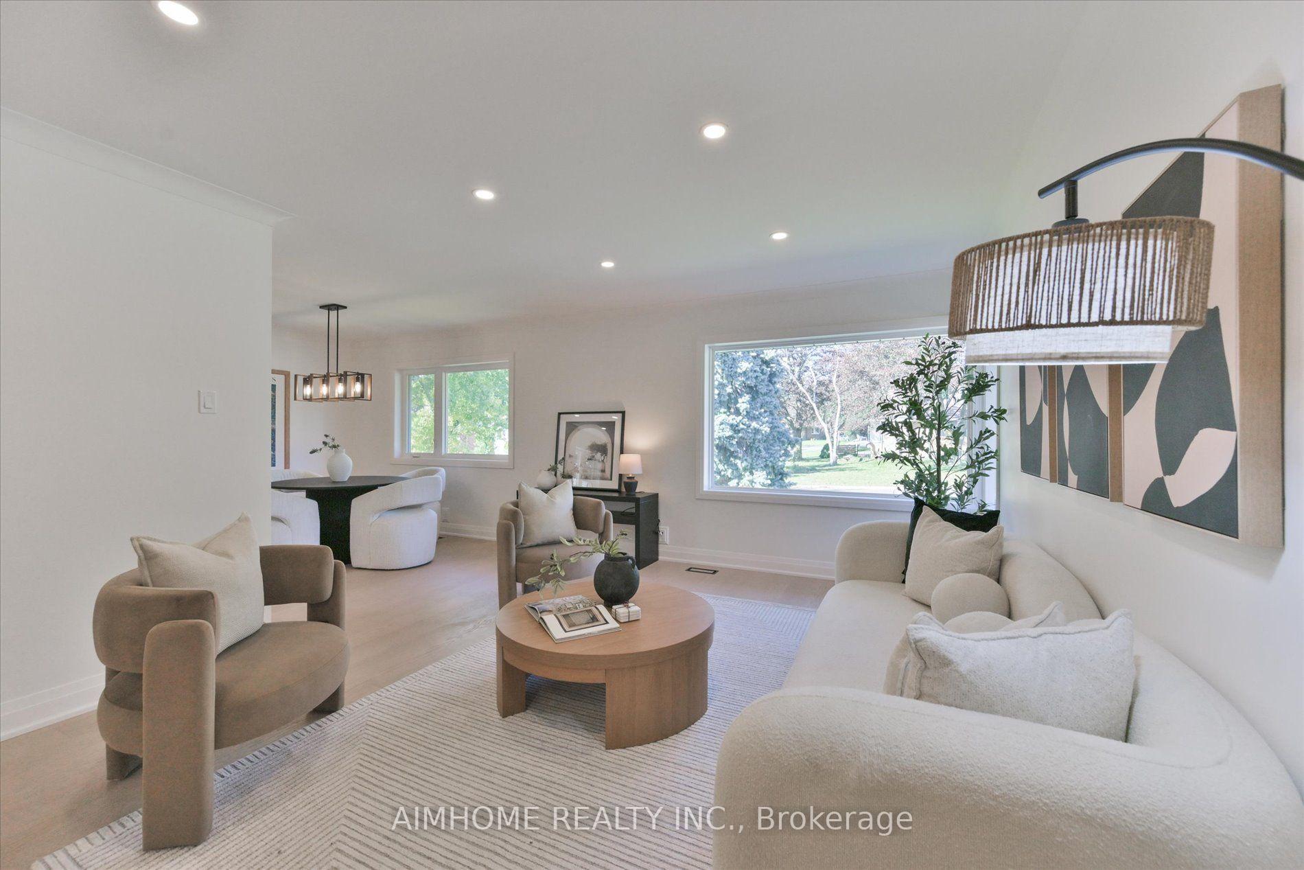 Photo 8 of 121 Wyndcliff Crescent, North York, Victoria Village — HOMEH