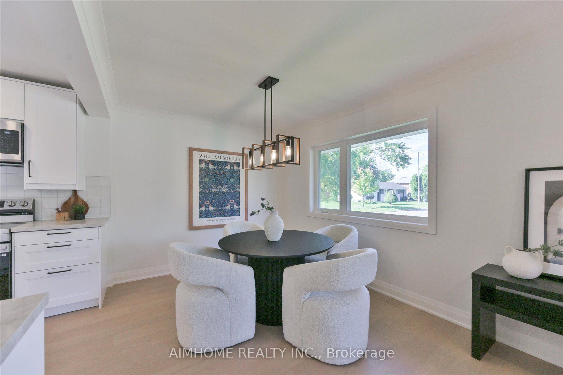Photo 10 of 121 Wyndcliff Crescent, North York, Victoria Village — HOMEH