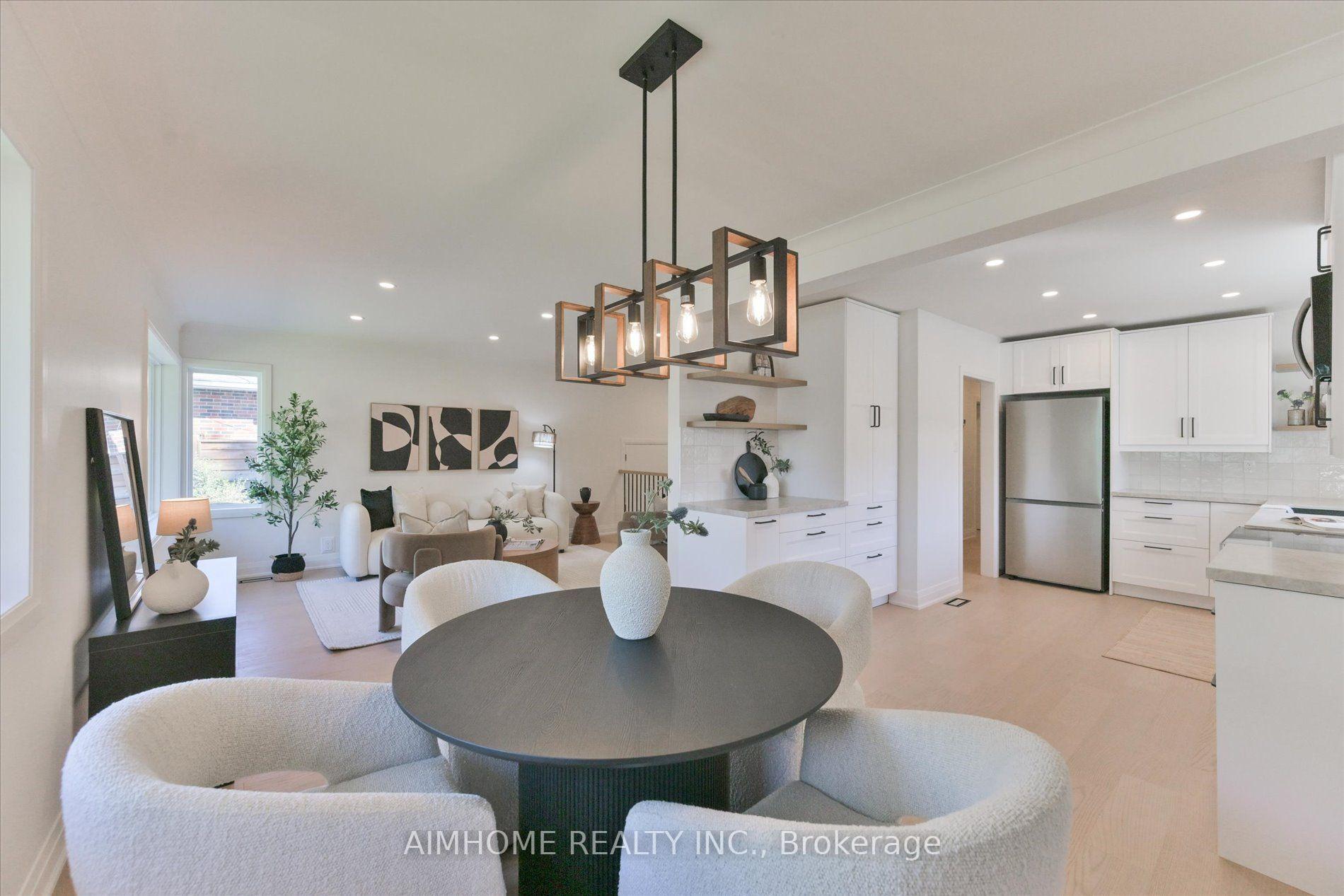 Photo 11 of 121 Wyndcliff Crescent, North York, Victoria Village — HOMEH
