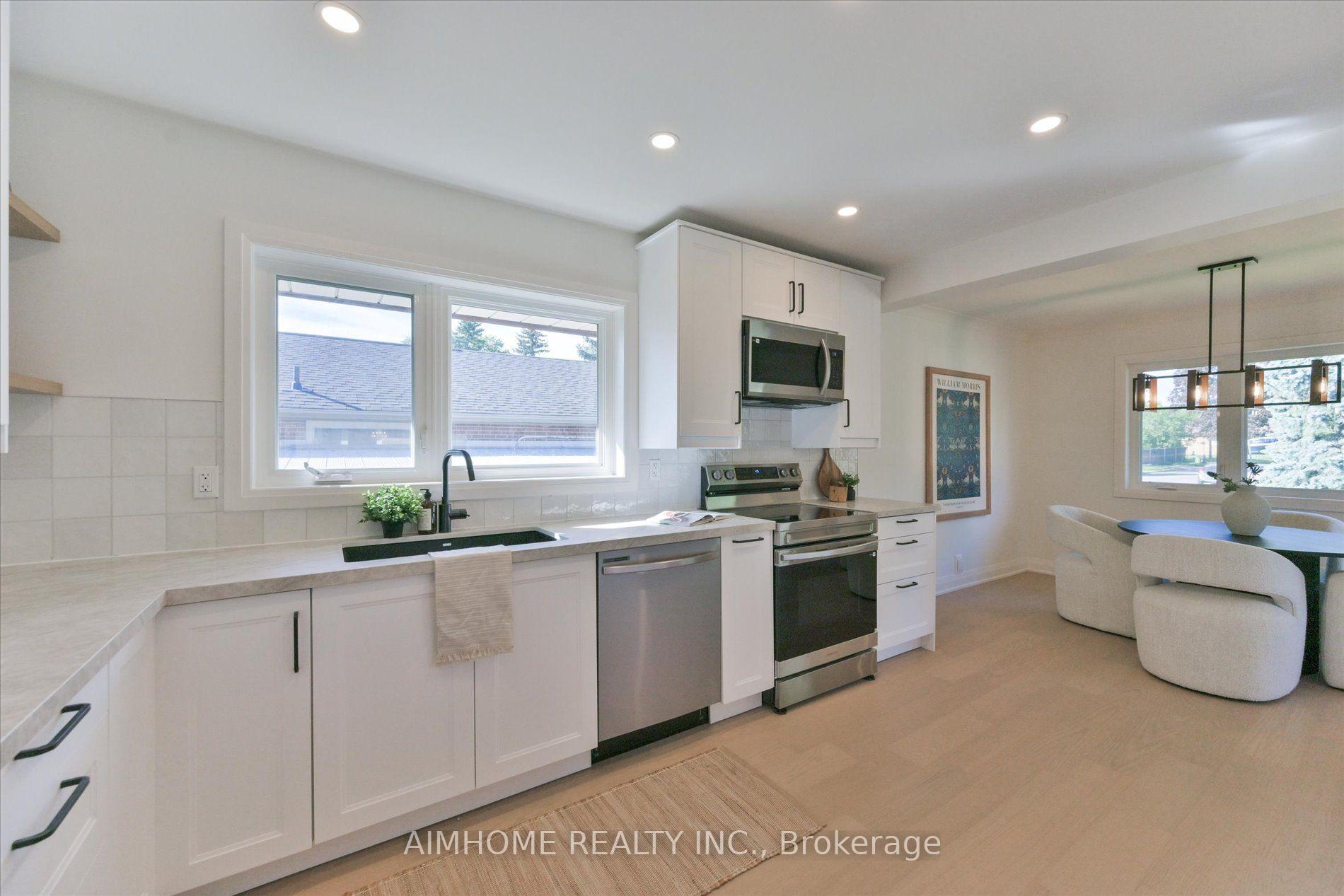 Photo 12 of 121 Wyndcliff Crescent, North York, Victoria Village — HOMEH