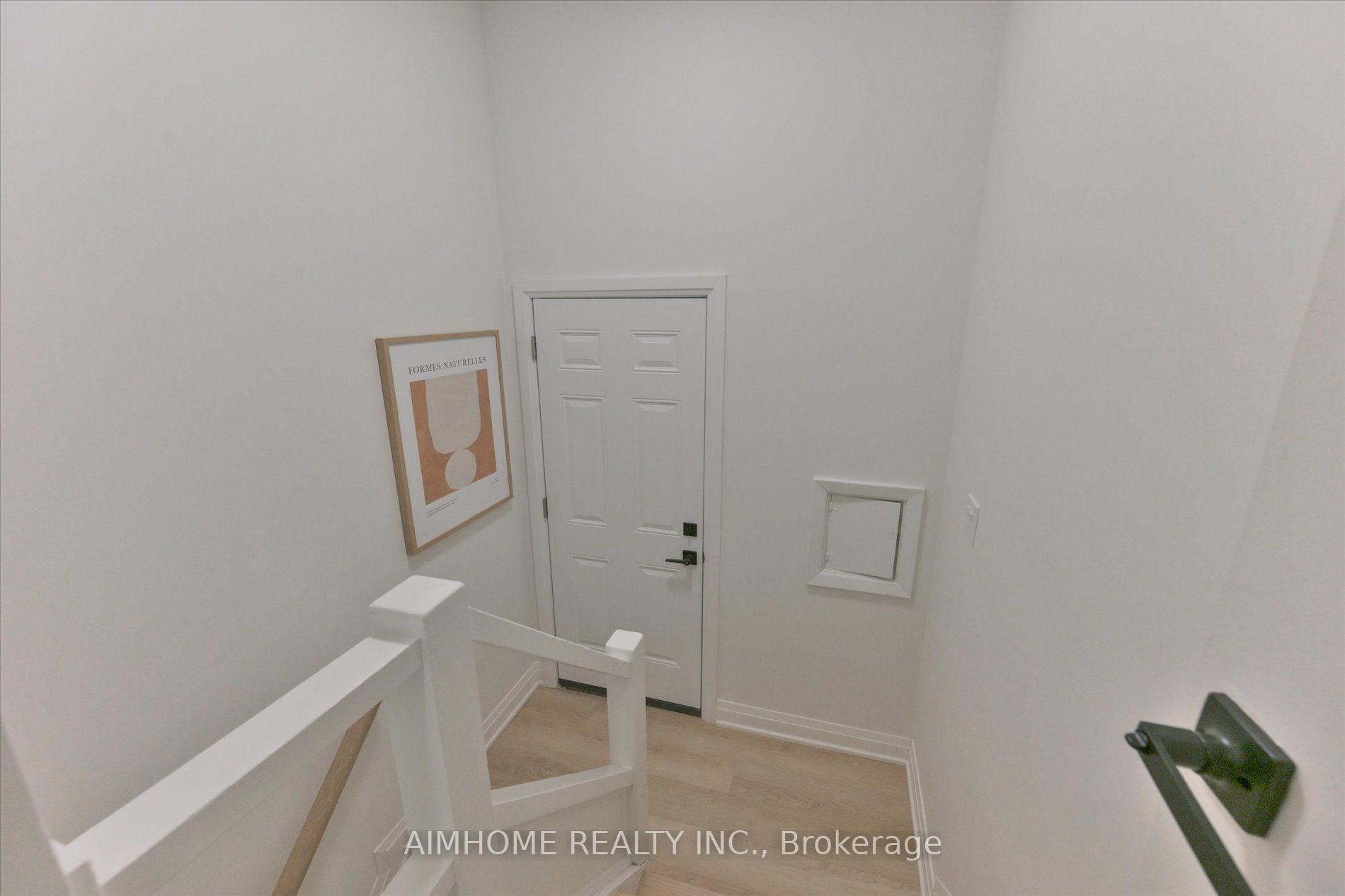 Photo 21 of 121 Wyndcliff Crescent, North York, Victoria Village — HOMEH