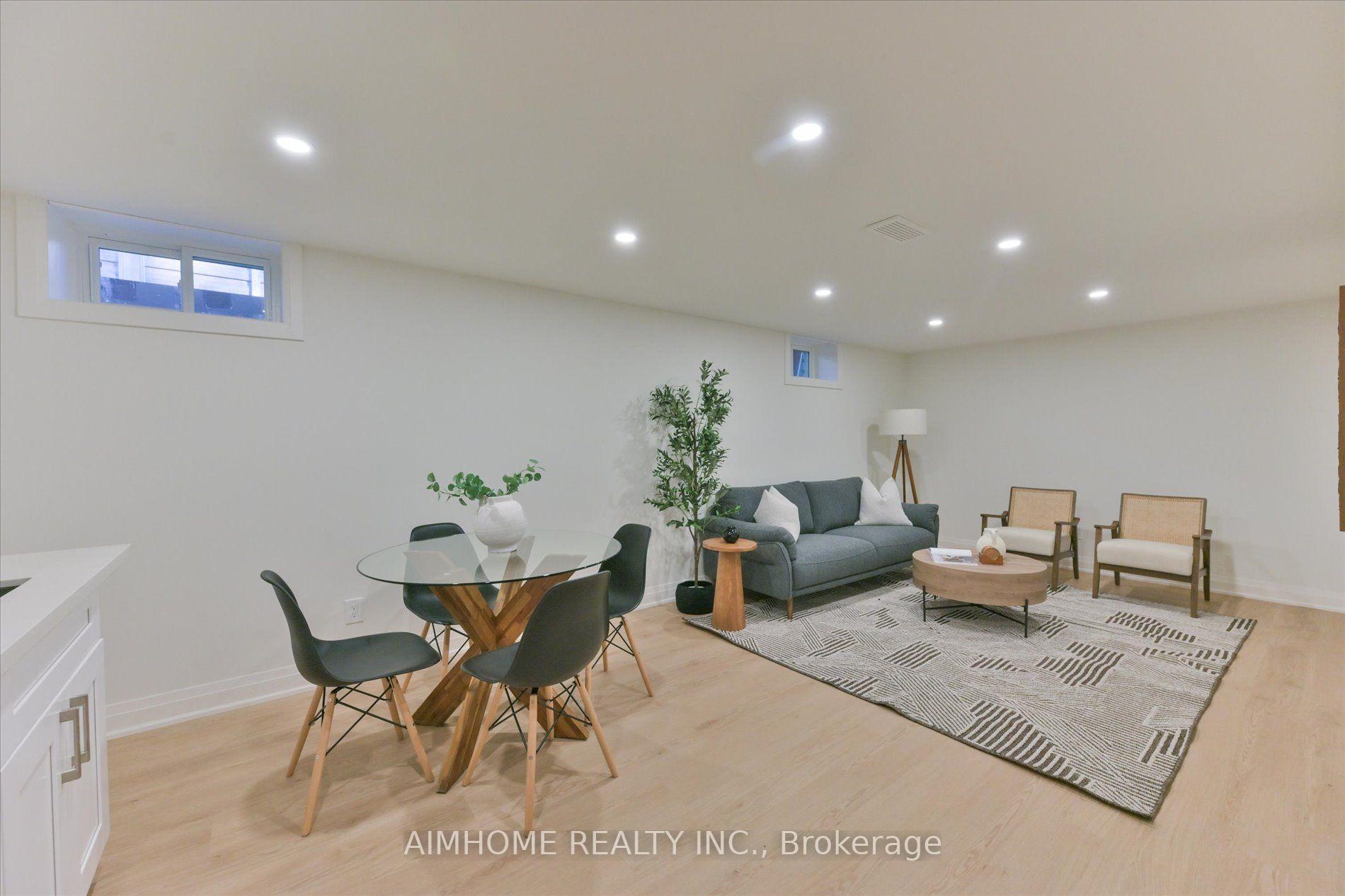 Photo 23 of 121 Wyndcliff Crescent, North York, Victoria Village — HOMEH