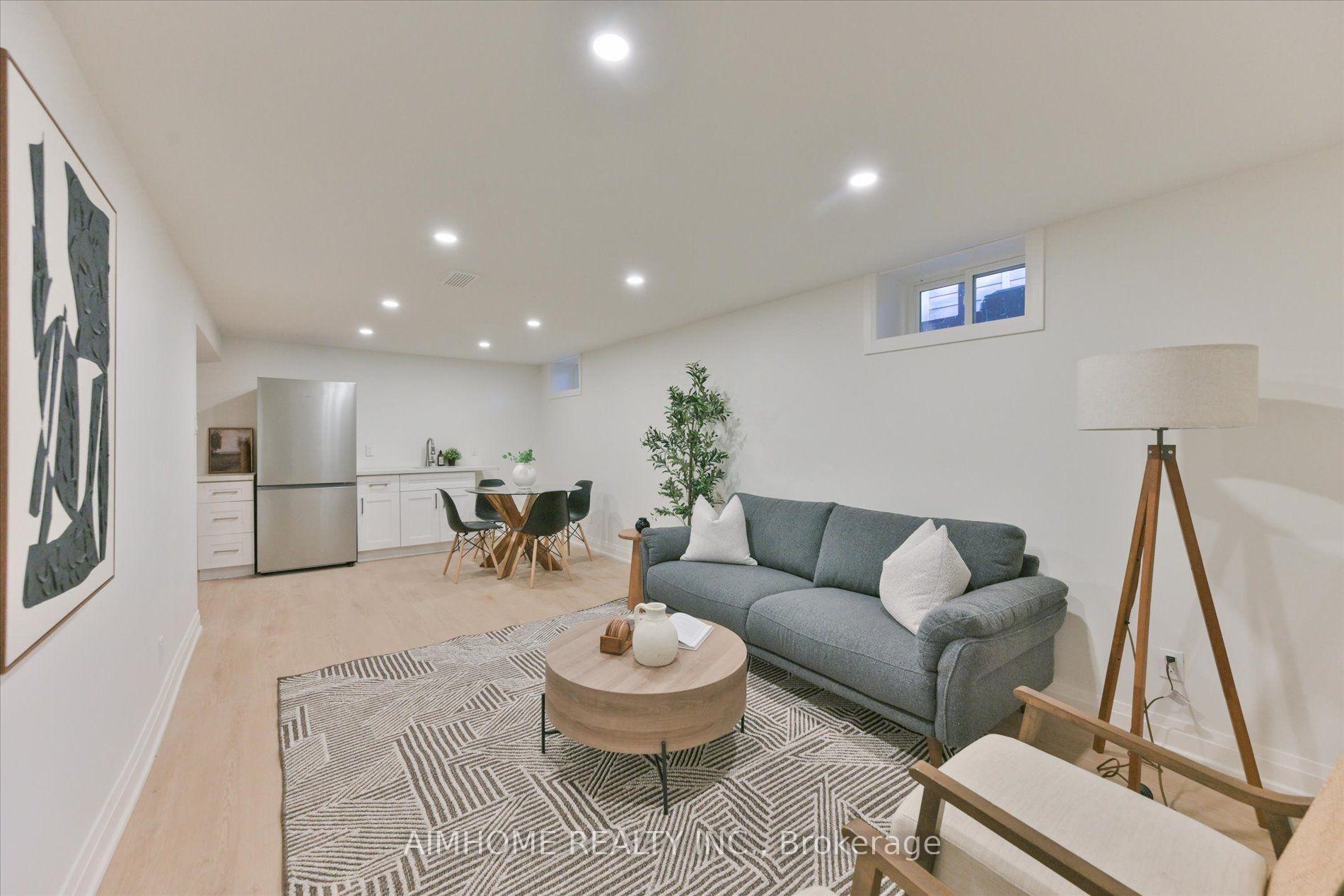 Photo 27 of 121 Wyndcliff Crescent, North York, Victoria Village — HOMEH
