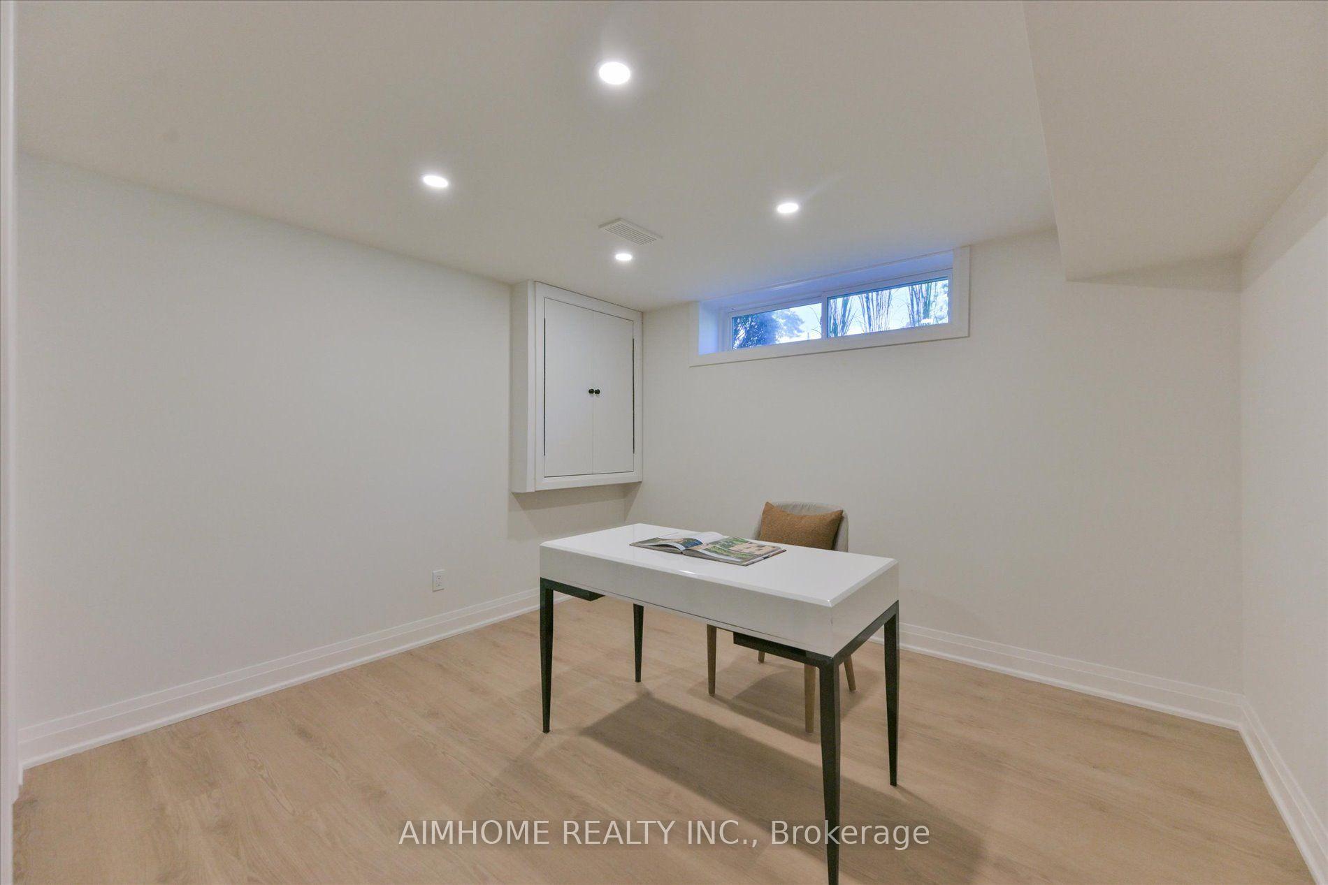 Photo 29 of 121 Wyndcliff Crescent, North York, Victoria Village — HOMEH