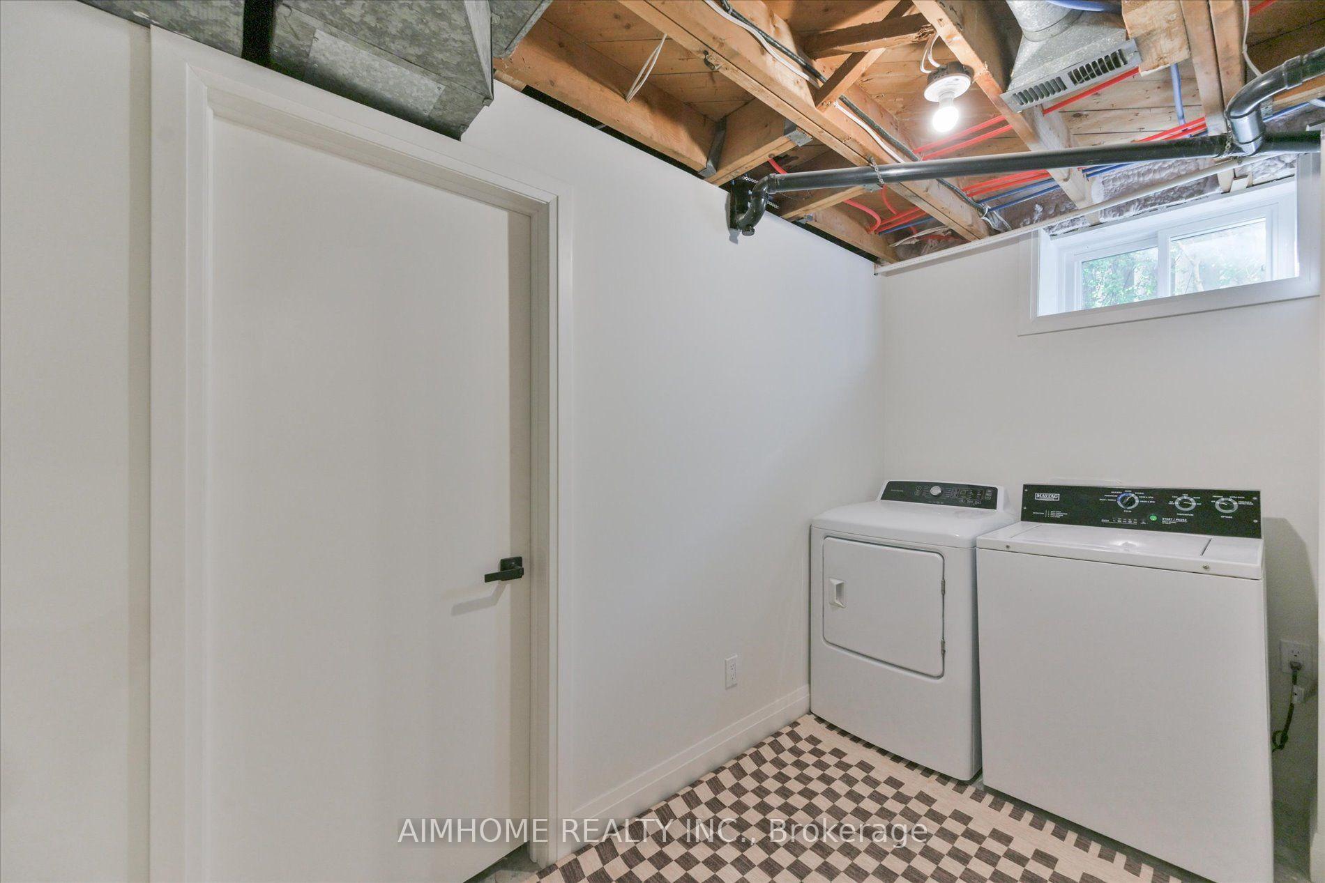Photo 31 of 121 Wyndcliff Crescent, North York, Victoria Village — HOMEH