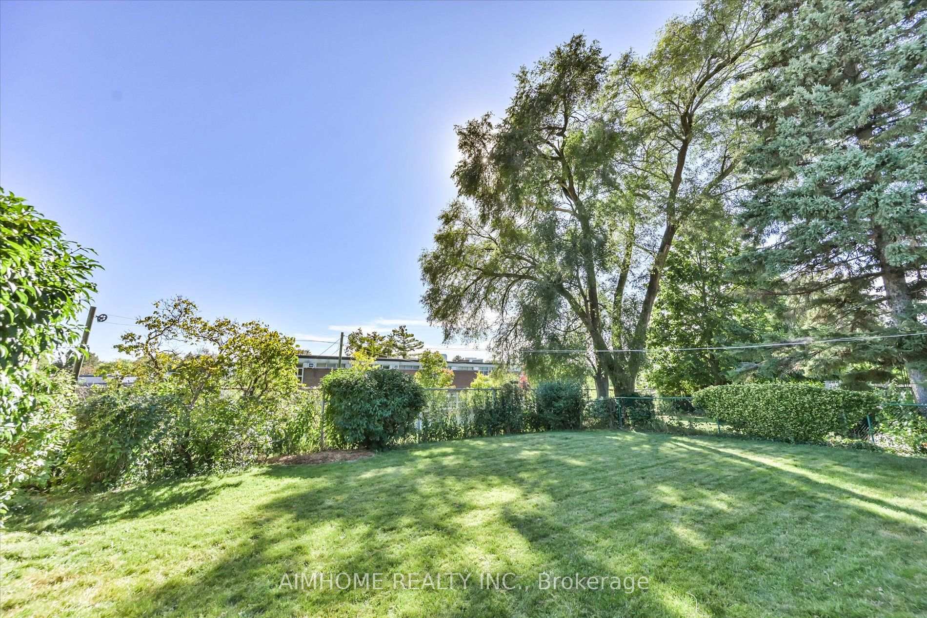 Photo 33 of 121 Wyndcliff Crescent, North York, Victoria Village — HOMEH