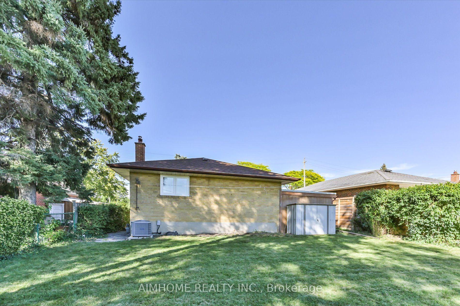 Photo 36 of 121 Wyndcliff Crescent, North York, Victoria Village — HOMEH