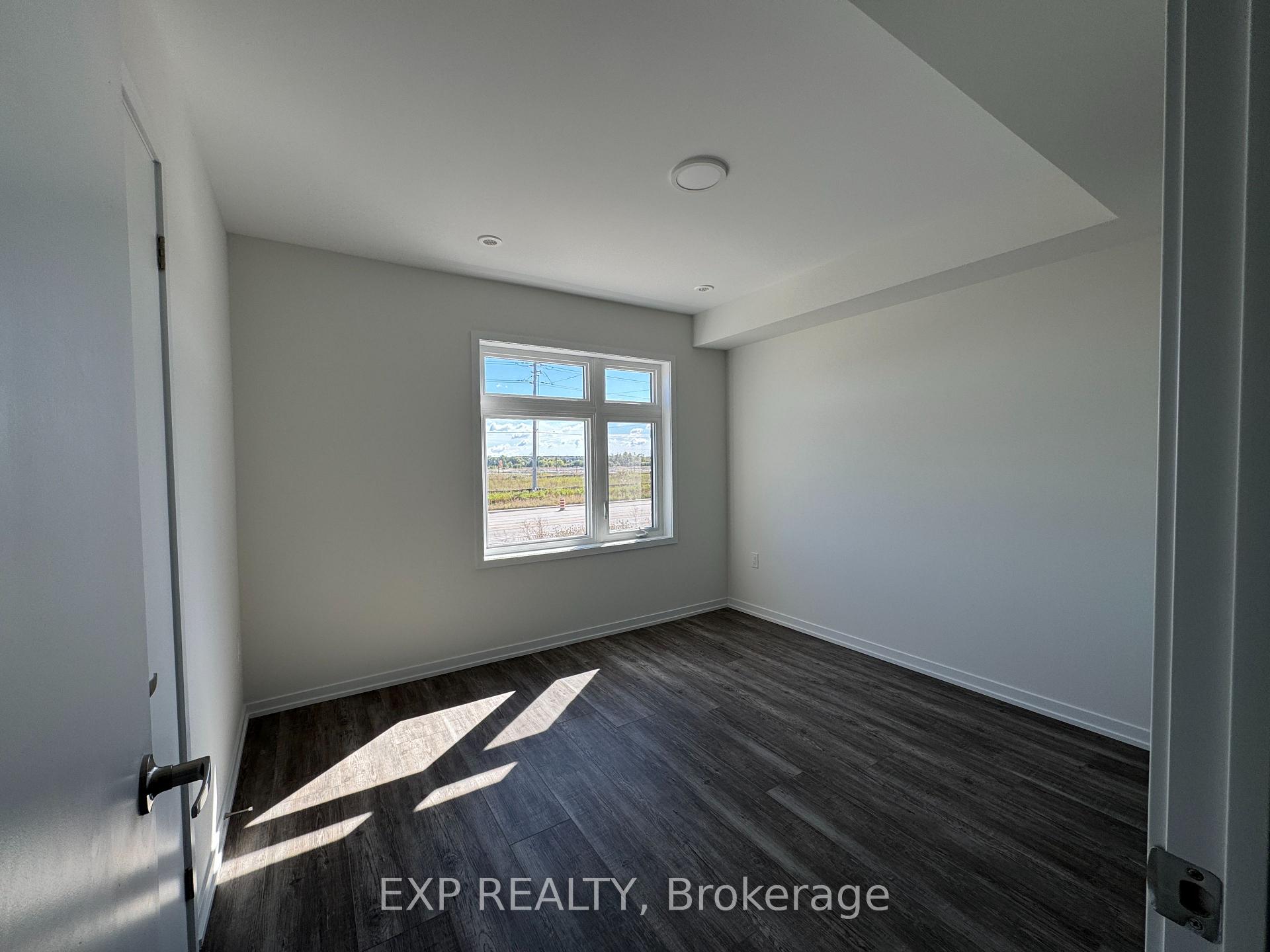 Photo 9 of 1472 19th Avenue, Richmond Hill, Rural Richmond Hill — HOMEH
