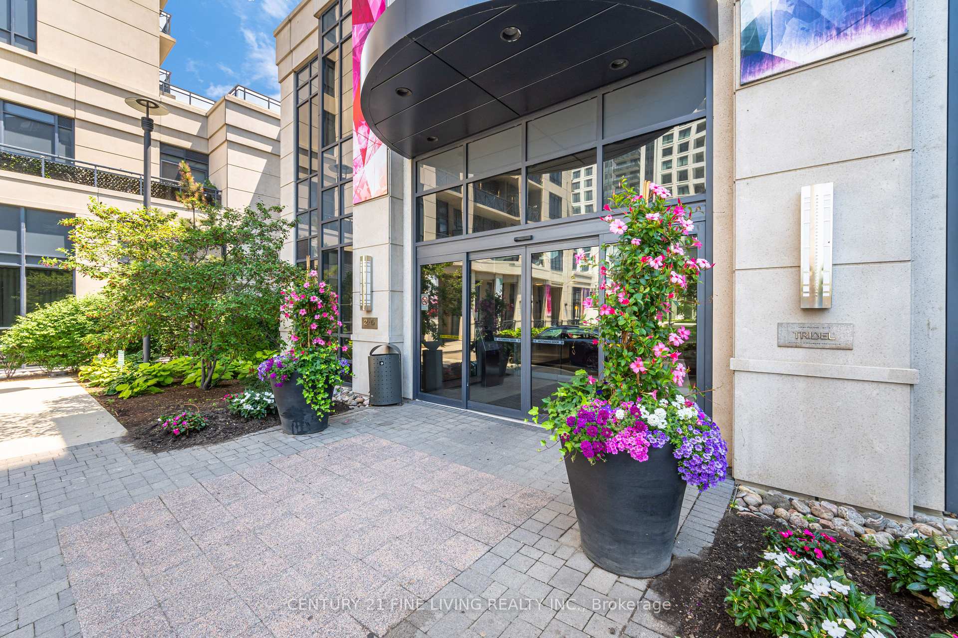 Photo 2 of Unit 207, 6 Eva Road, Etobicoke, Etobicoke West Mall — HOMEH