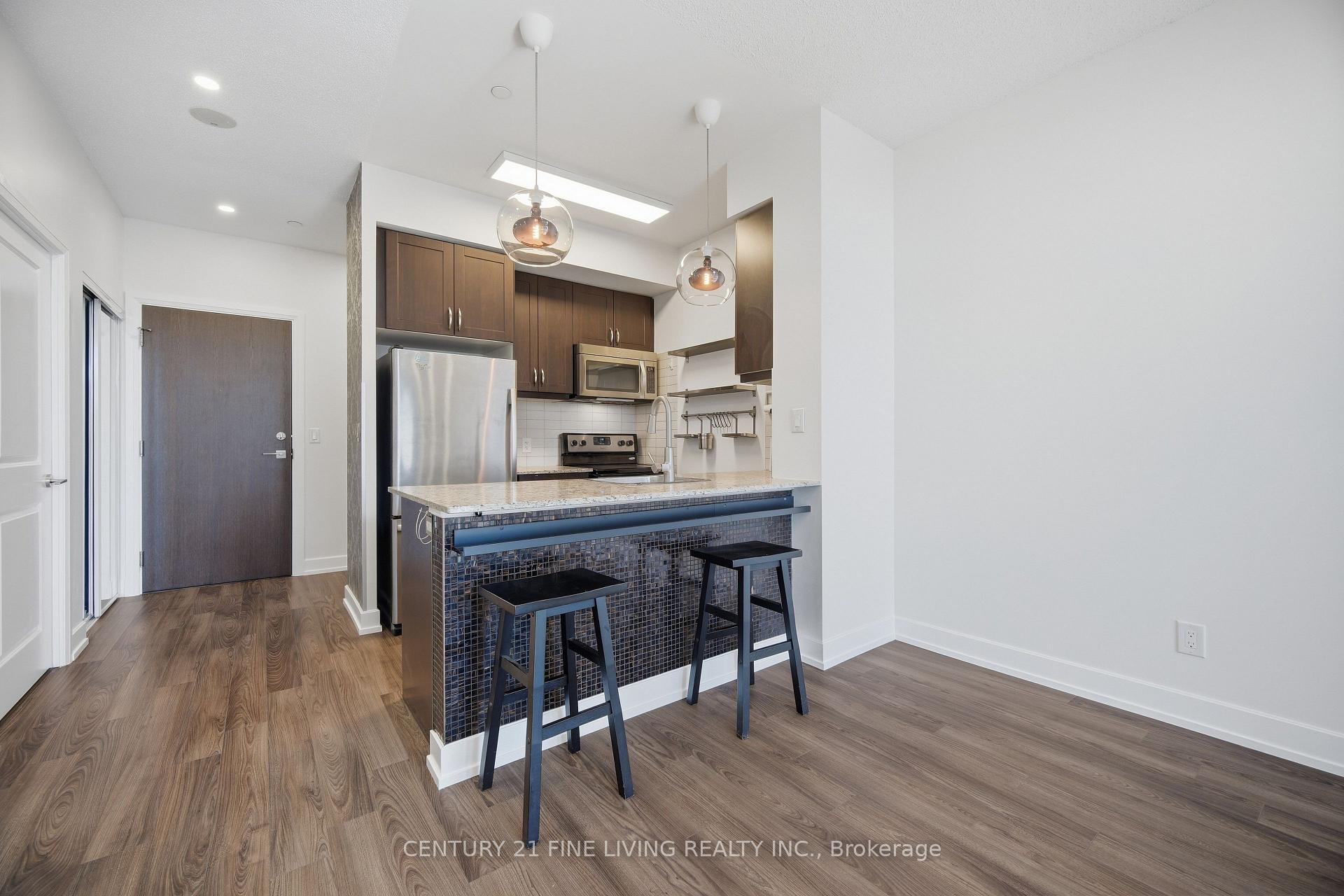 Photo 6 of Unit 207, 6 Eva Road, Etobicoke, Etobicoke West Mall — HOMEH