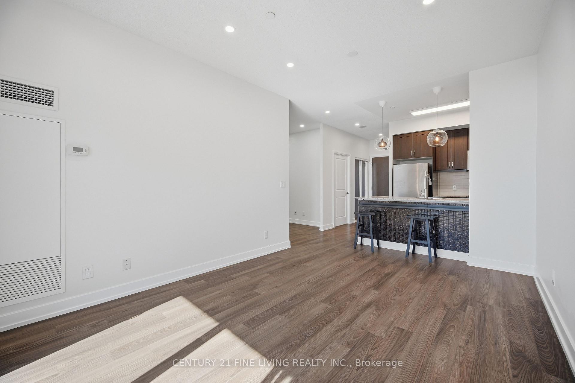 Photo 32 of Unit 207, 6 Eva Road, Etobicoke, Etobicoke West Mall — HOMEH