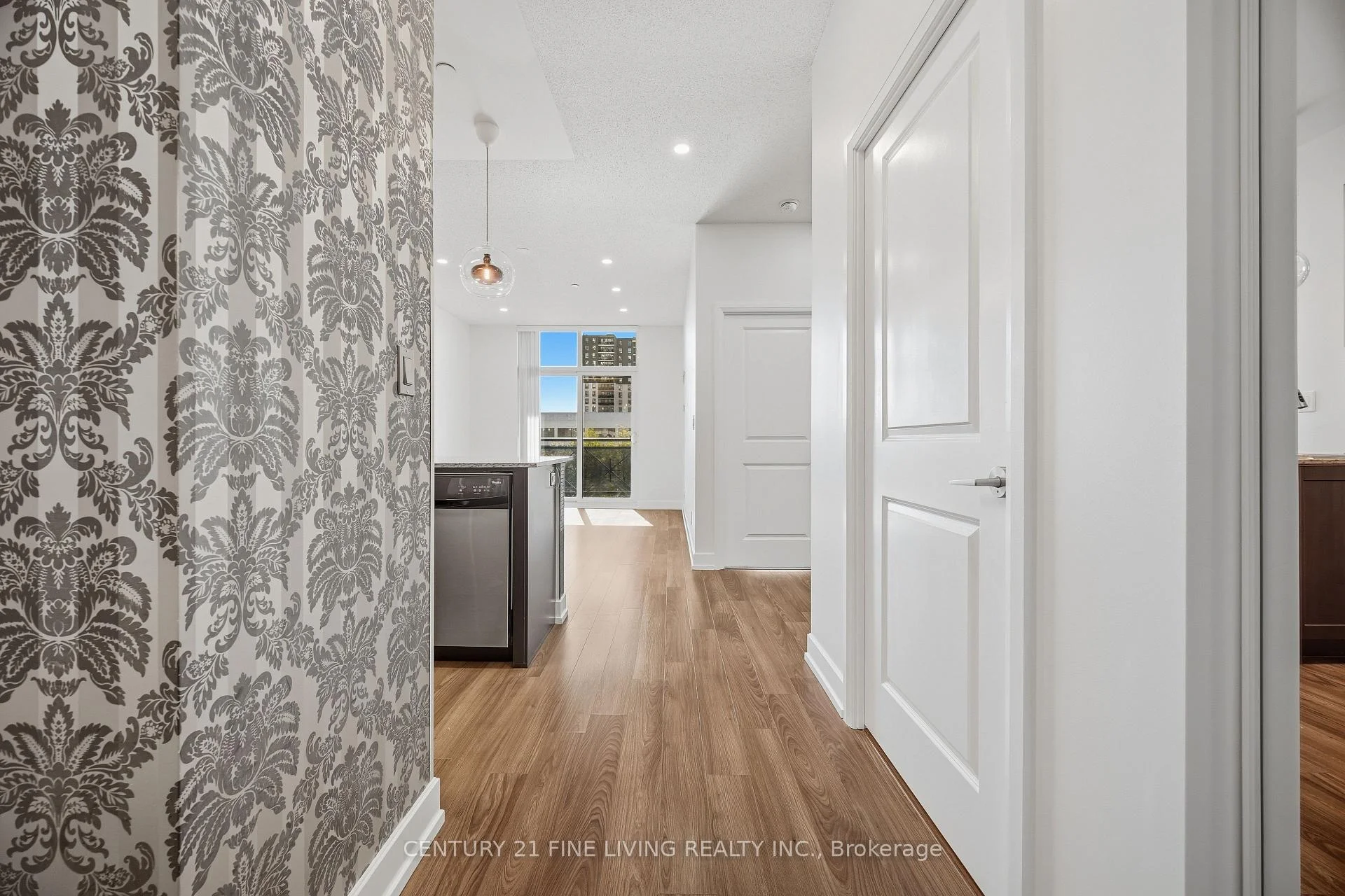 Photo 4 of Unit 207, 6 Eva Road, Etobicoke, Etobicoke West Mall — HOMEH