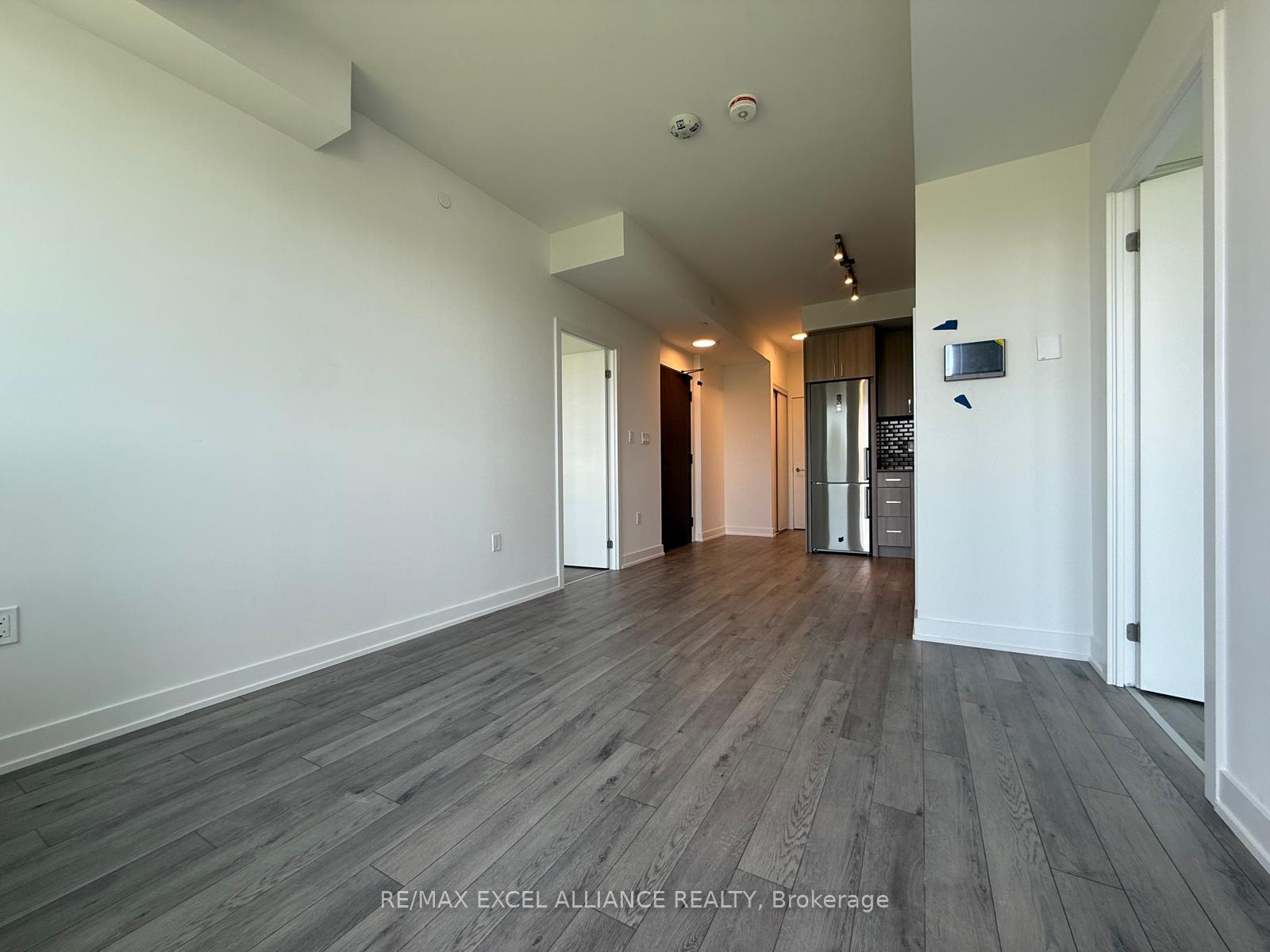 Photo 8 of Unit 330, 1005 Dundas Street E, Oakville, Joshua Meadows — HOMEH