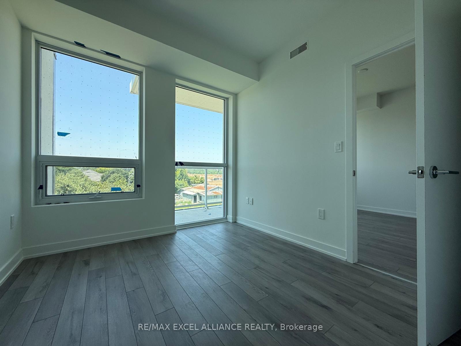 Photo 14 of Unit 330, 1005 Dundas Street E, Oakville, Joshua Meadows — HOMEH