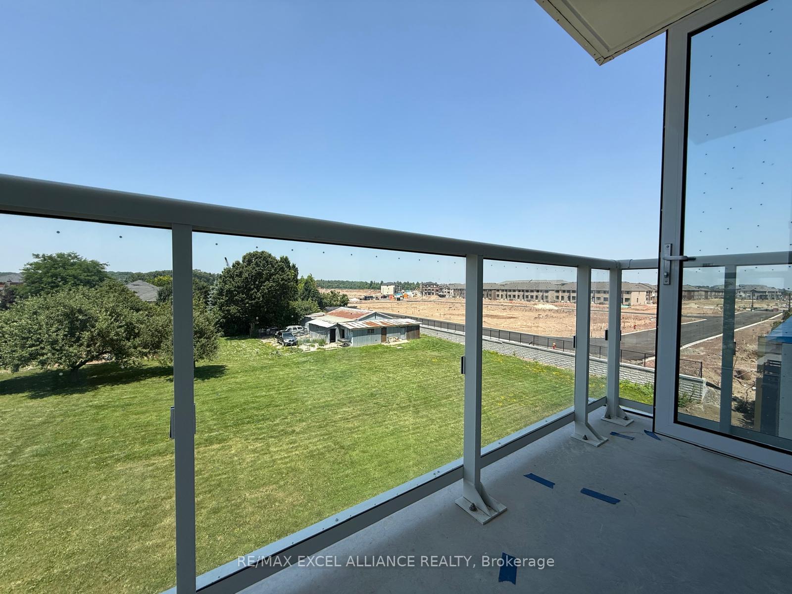 Photo 18 of Unit 330, 1005 Dundas Street E, Oakville, Joshua Meadows — HOMEH