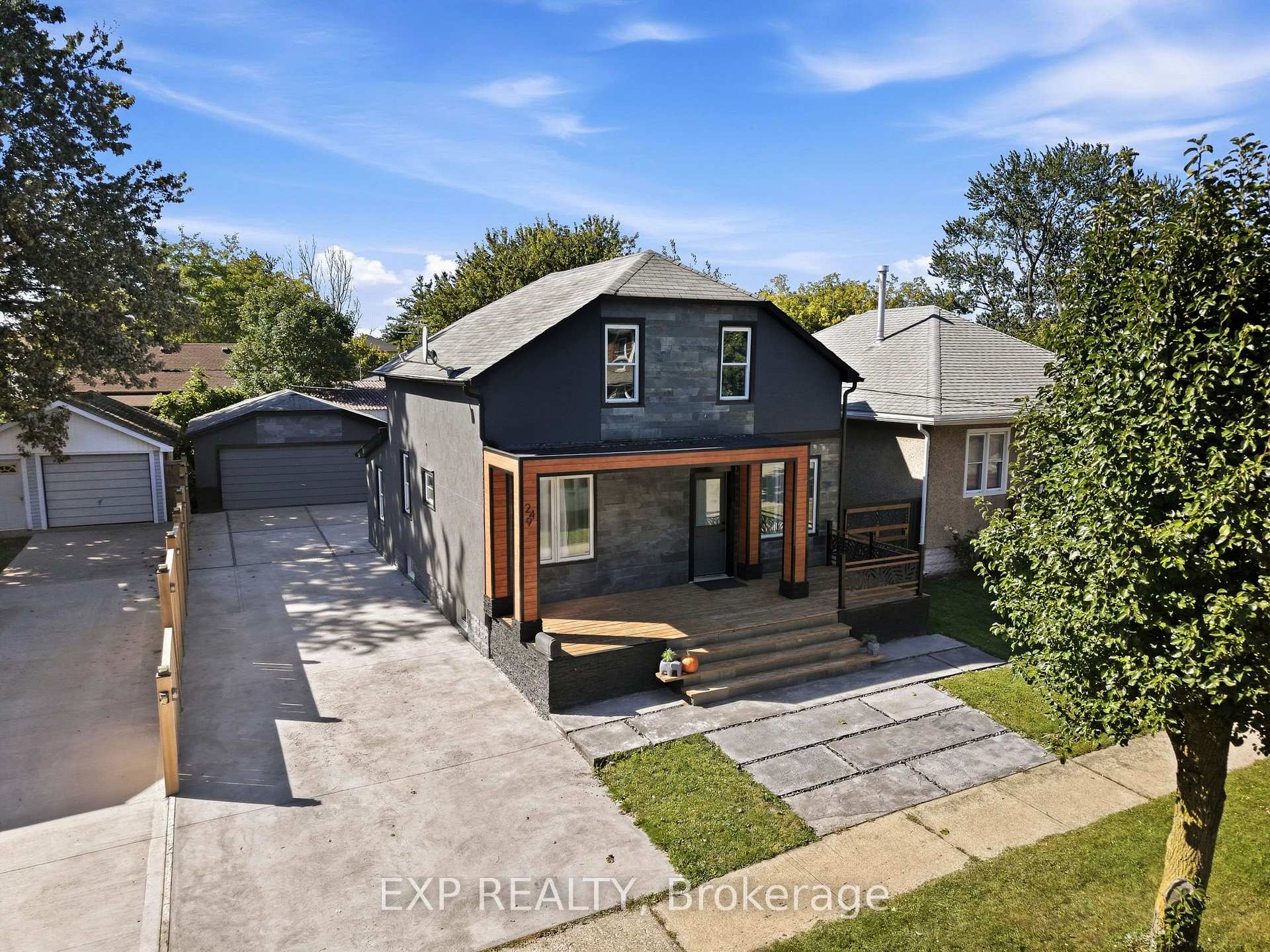 Photo 1 of 249 Wallace Avenue S, Welland, Lincoln/Crowland — HOMEH