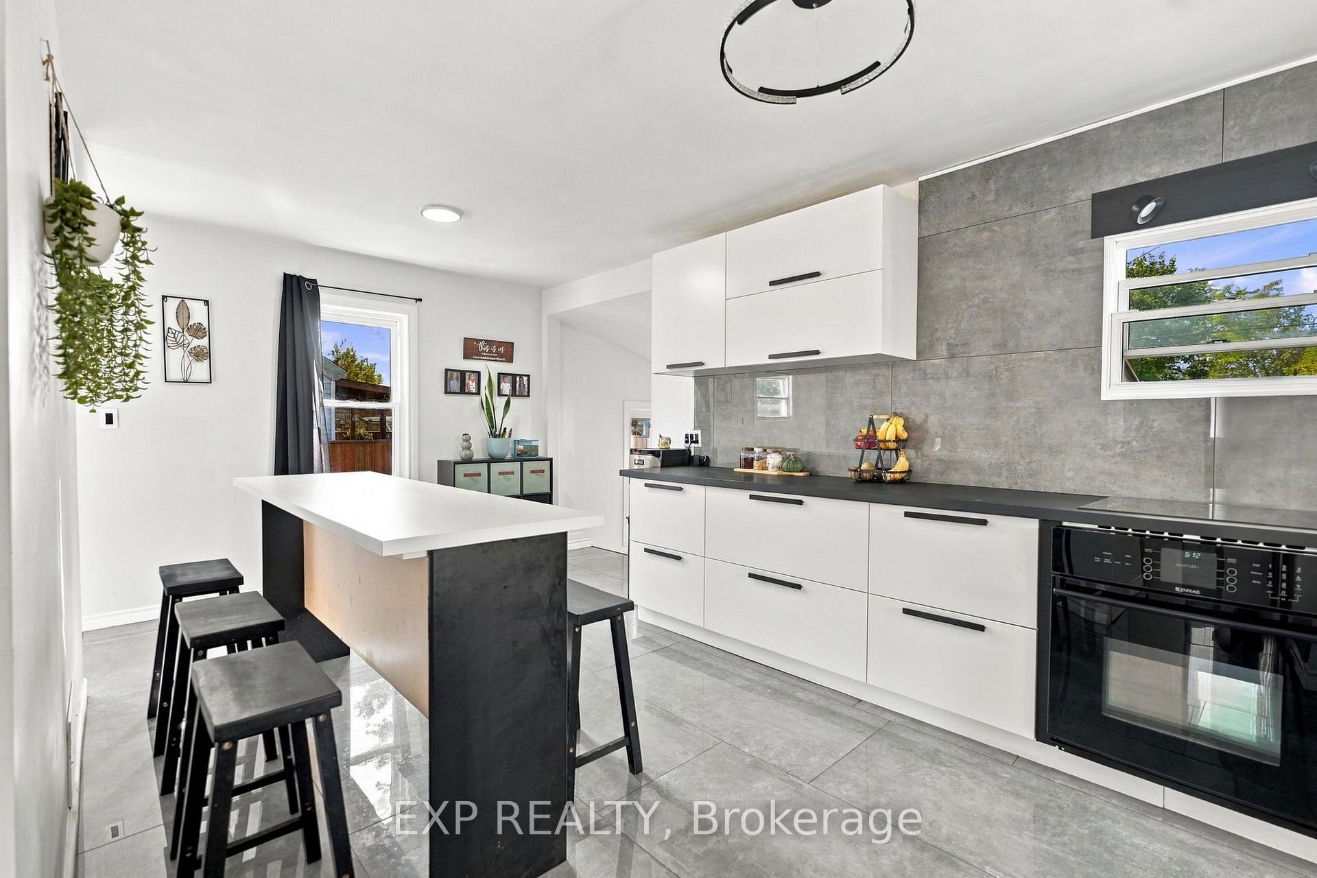 Photo 17 of 249 Wallace Avenue S, Welland, Lincoln/Crowland — HOMEH