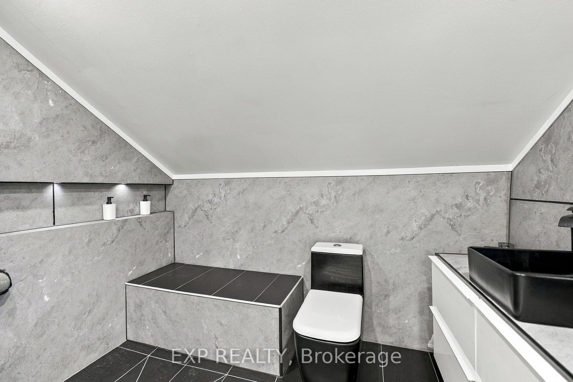 Photo 22 of 249 Wallace Avenue S, Welland, Lincoln/Crowland — HOMEH
