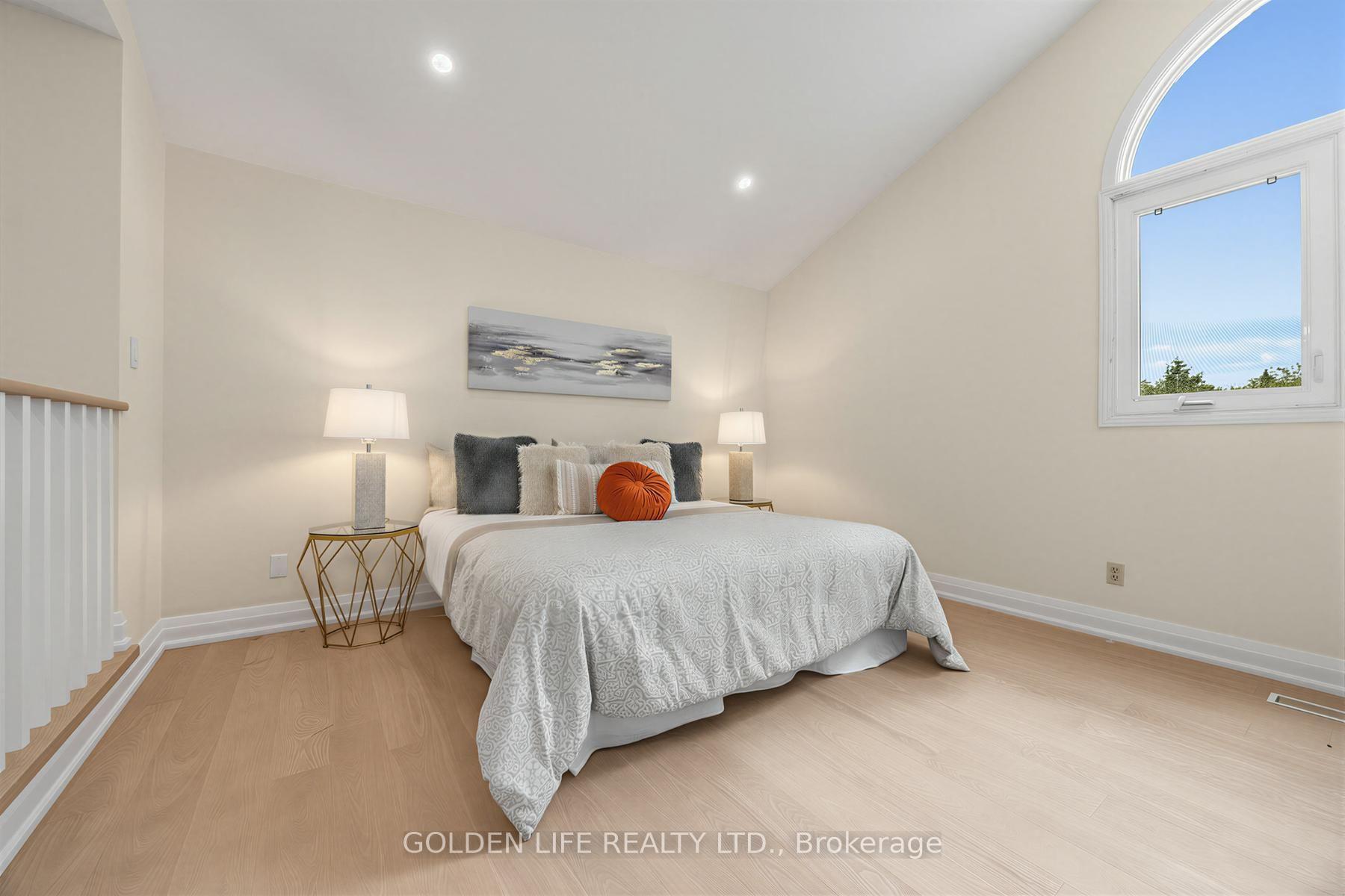 Photo 21 of 62 Longwater Chase, Markham, Unionville — HOMEH