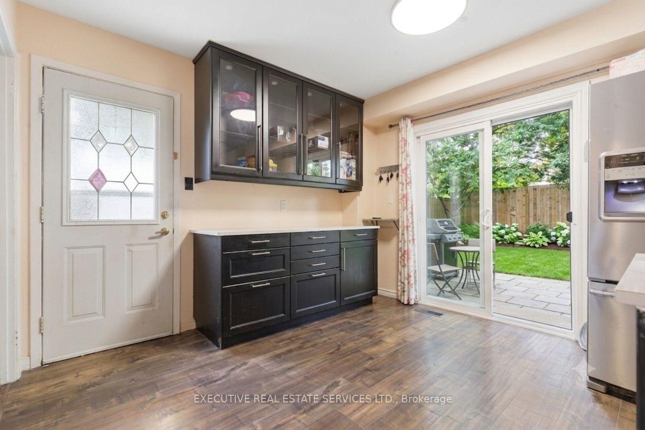 Photo 4 of 60 Chipwood Crescent, Brampton, Madoc — HOMEH