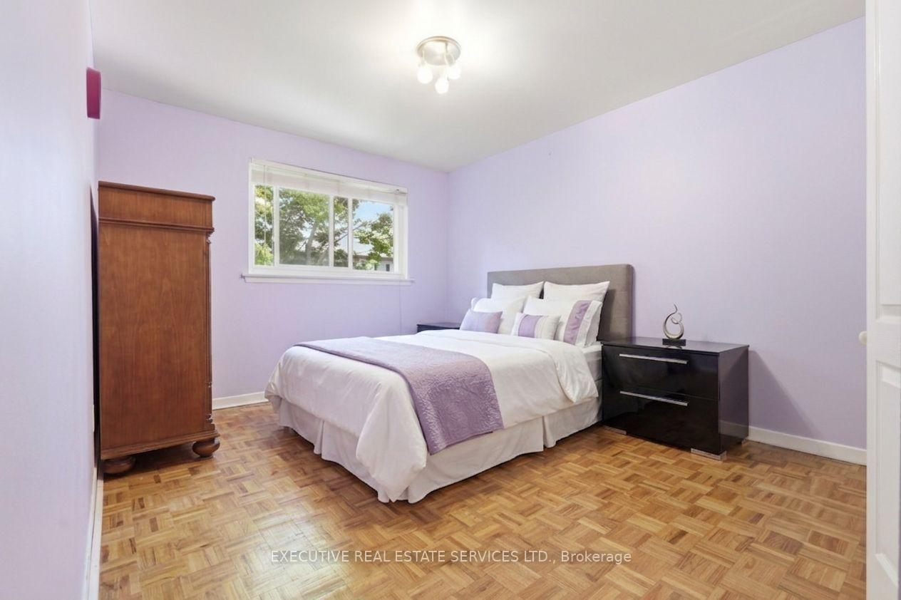Photo 12 of 60 Chipwood Crescent, Brampton, Madoc — HOMEH