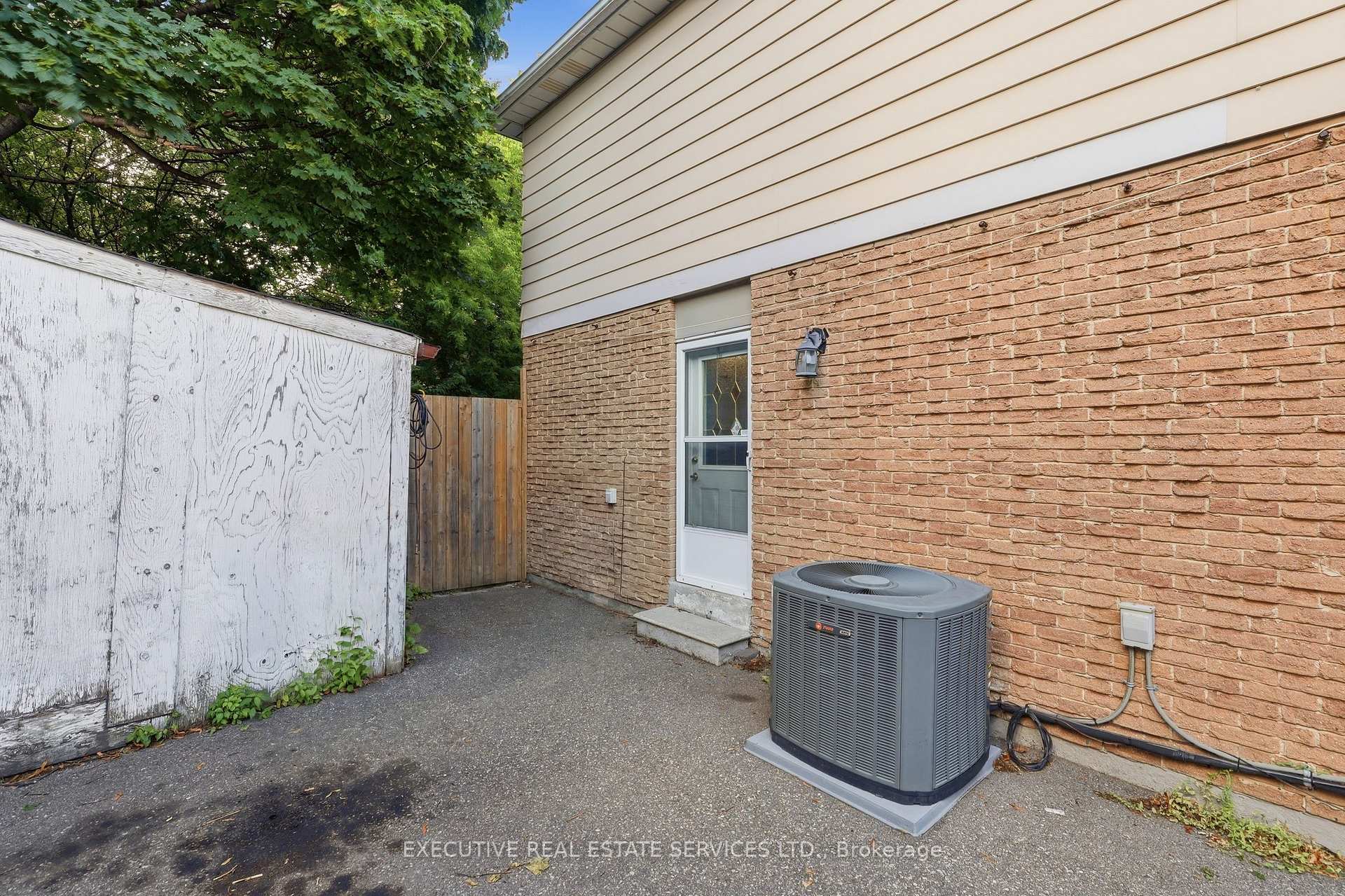 Photo 14 of 60 Chipwood Crescent, Brampton, Madoc — HOMEH