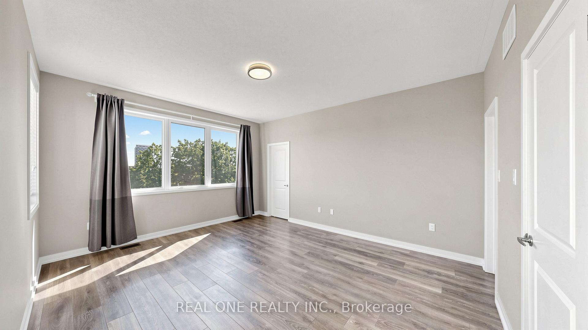Photo 19 of 3151 Mintwood Circle, Oakville, Glenorchy — HOMEH