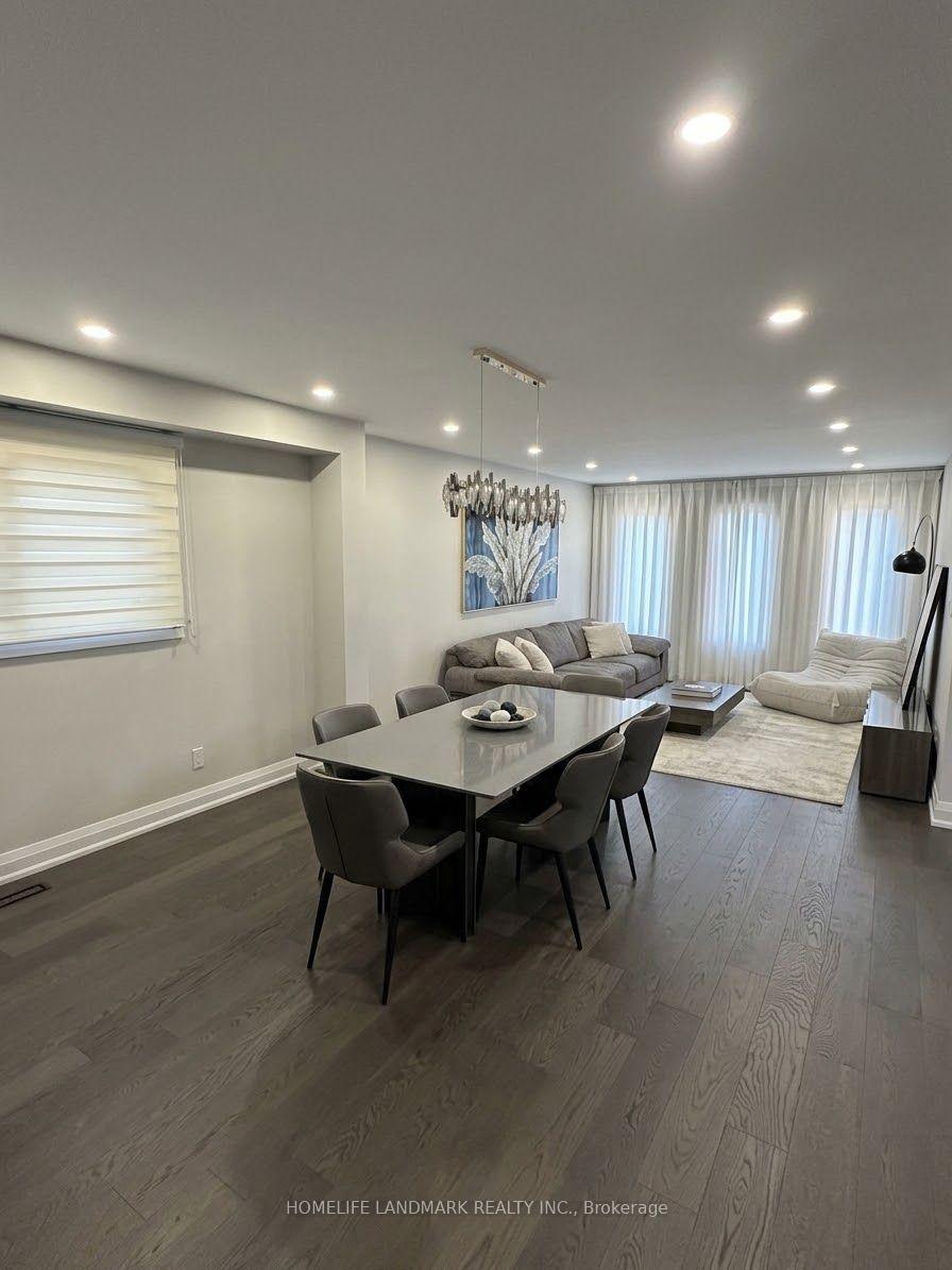 Photo 3 of Upper 11 Ravenhill Crescent, Markham, Milliken Mills East — HOMEH