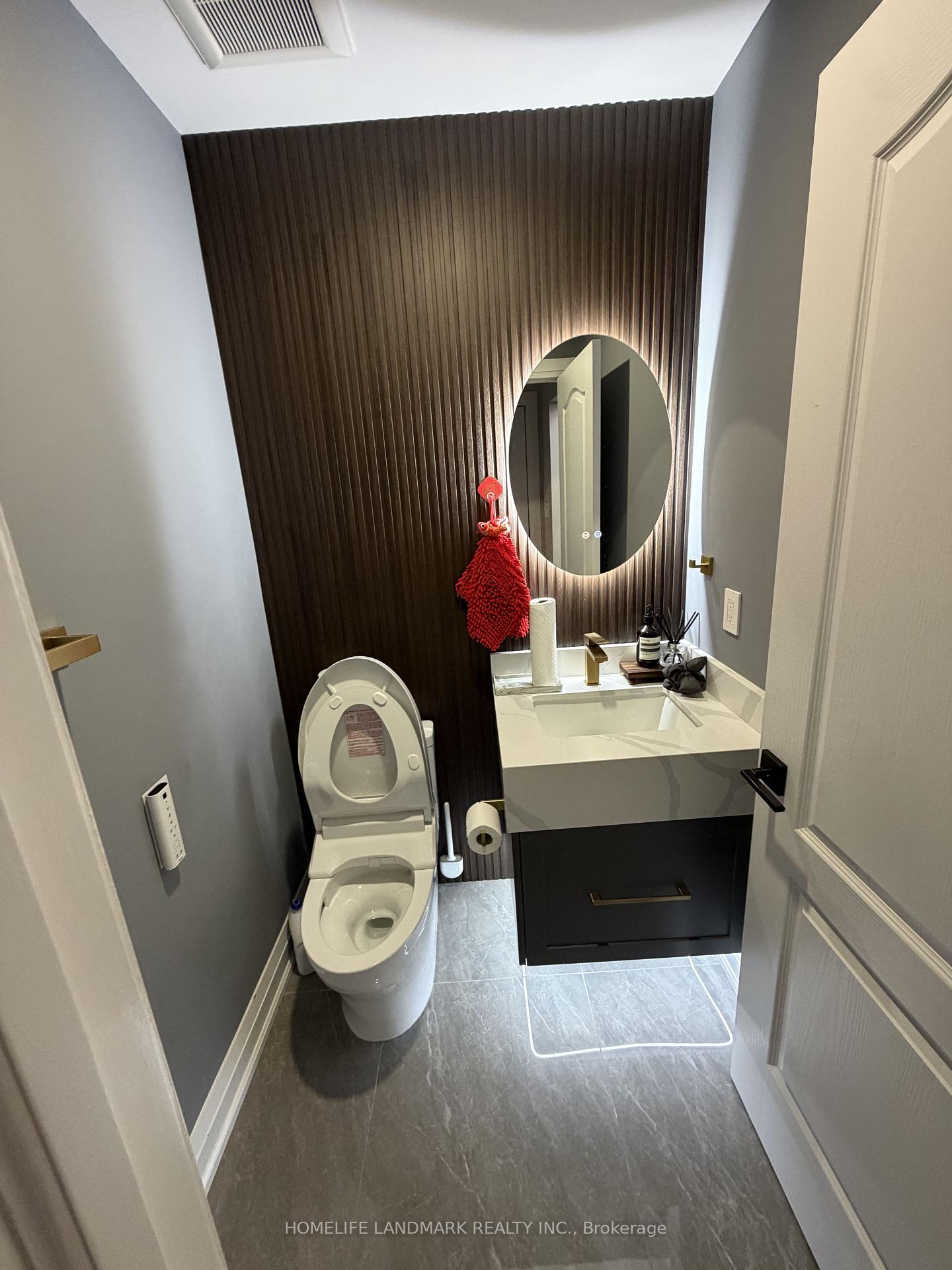 Photo 9 of Upper 11 Ravenhill Crescent, Markham, Milliken Mills East — HOMEH