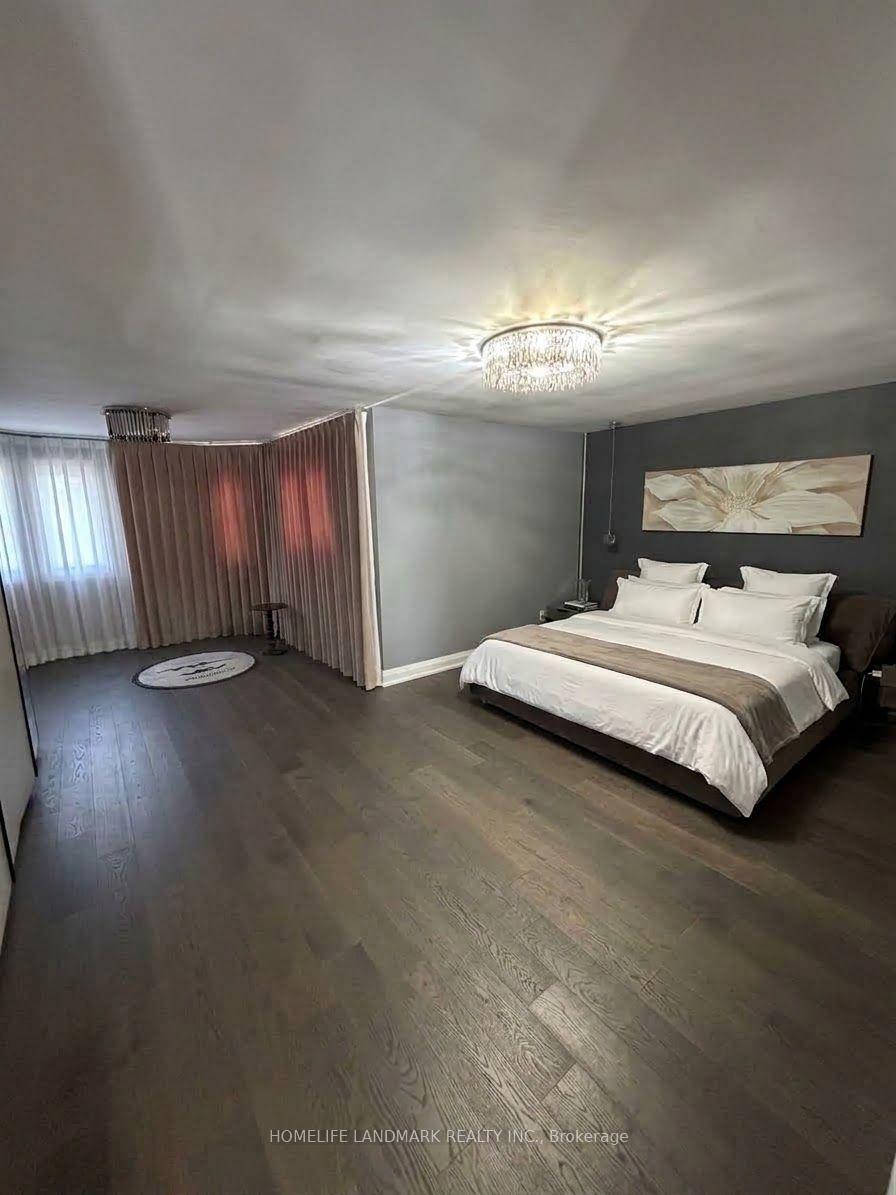 Photo 10 of Upper 11 Ravenhill Crescent, Markham, Milliken Mills East — HOMEH
