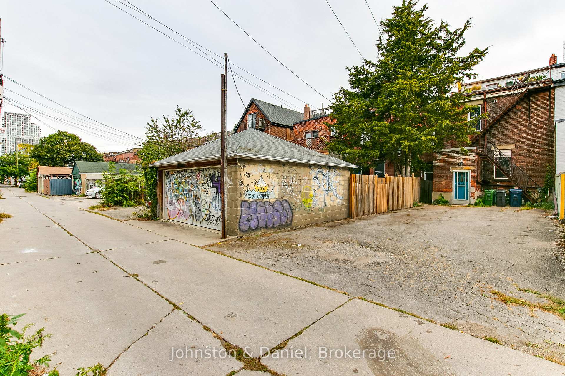 Photo 40 of 626 Bathurst Street, Toronto, Palmerston-Little Italy — HOMEH