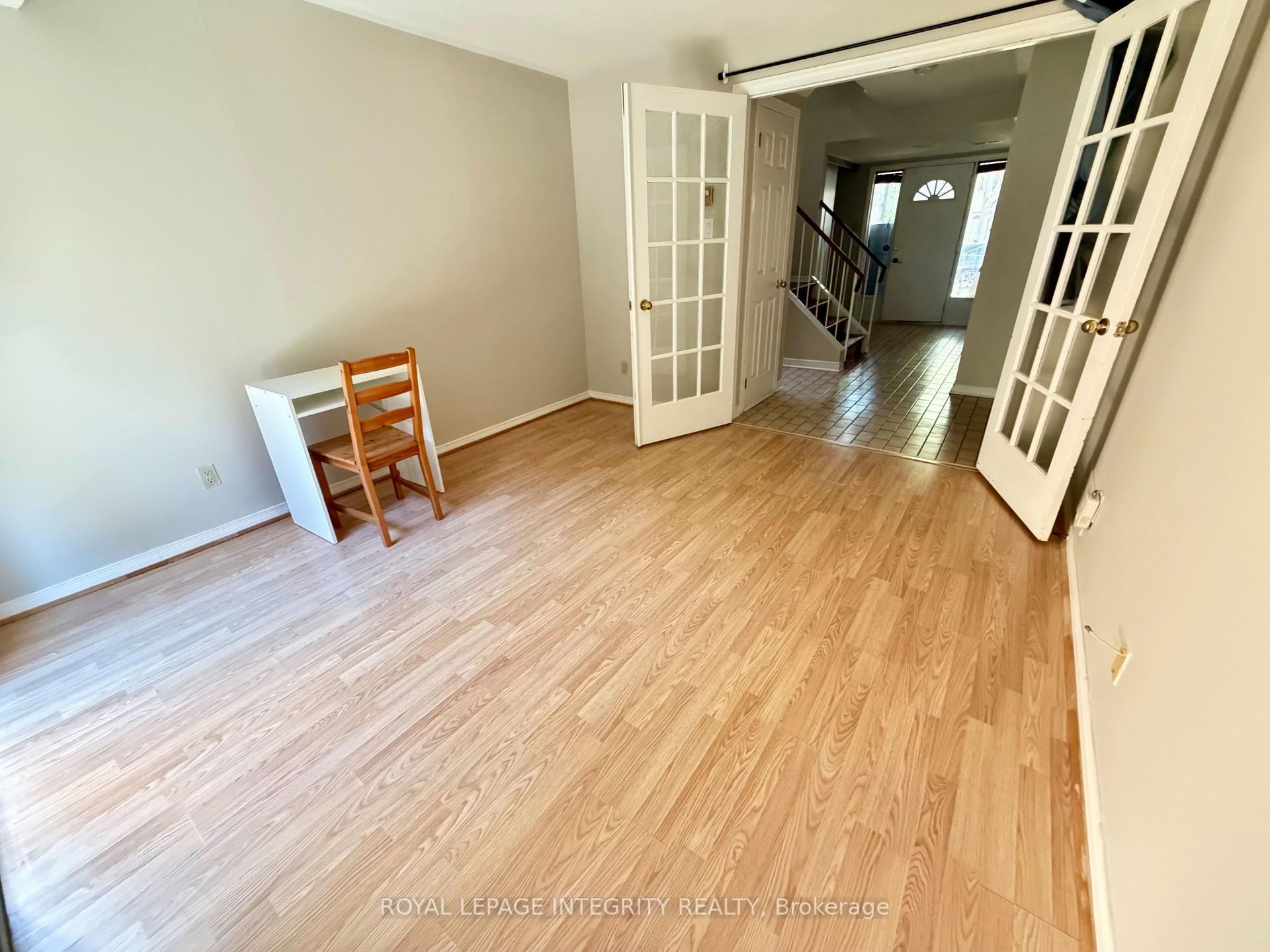 Photo 3 of 46 Arbordale Crescent, Ottawa, Centrepointe — HOMEH