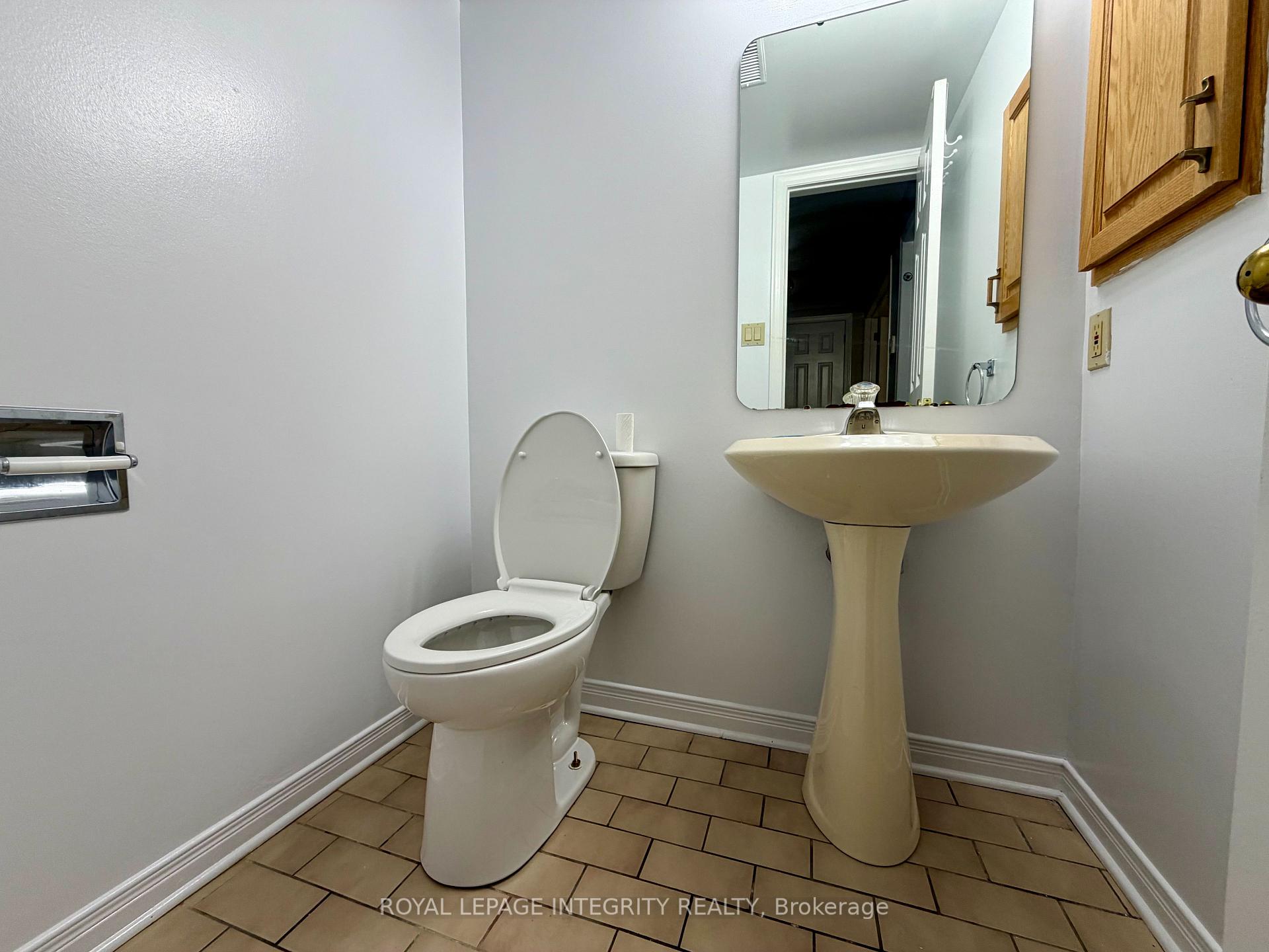 Photo 5 of 46 Arbordale Crescent, Ottawa, Centrepointe — HOMEH