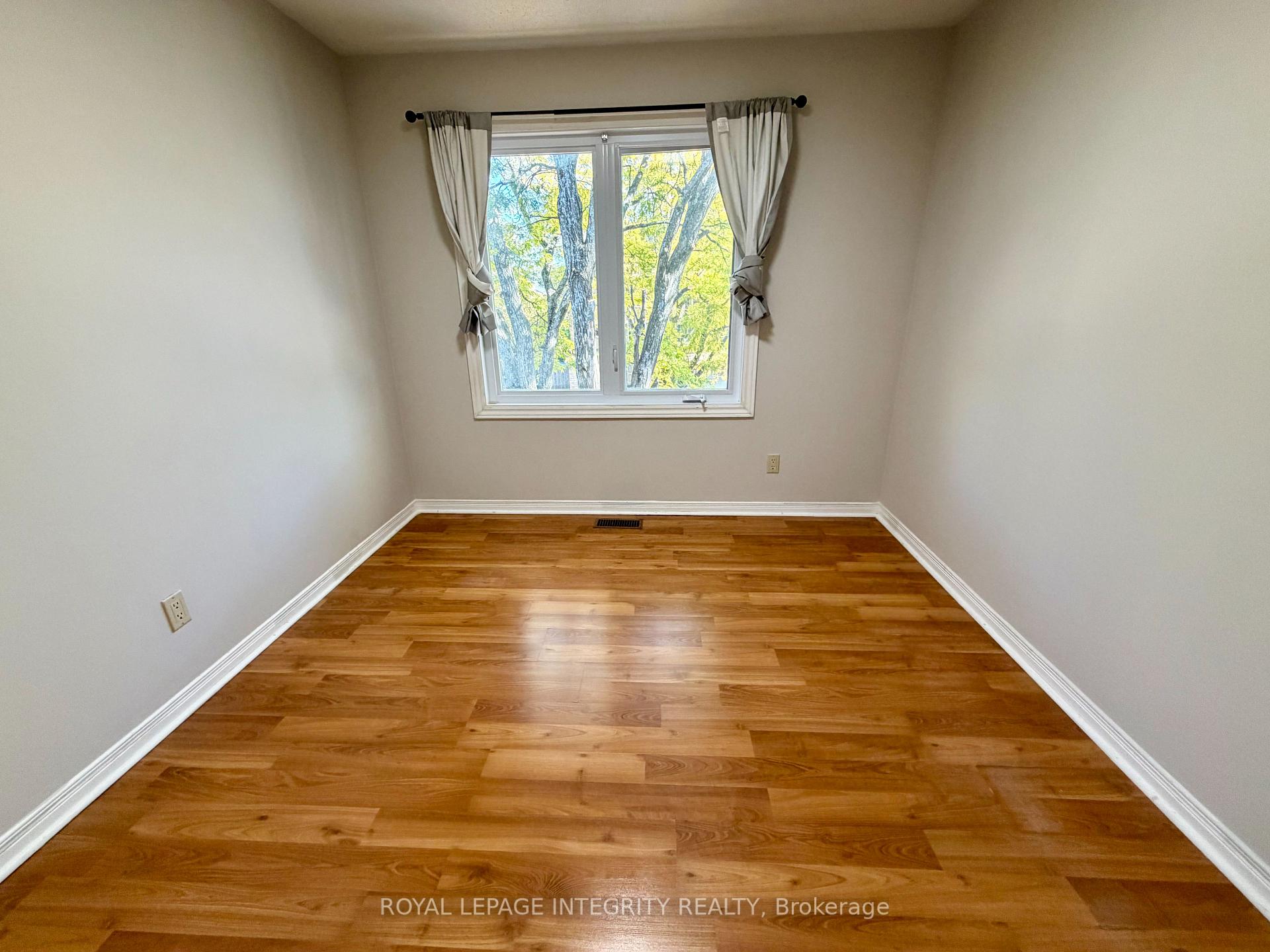 Photo 17 of 46 Arbordale Crescent, Ottawa, Centrepointe — HOMEH