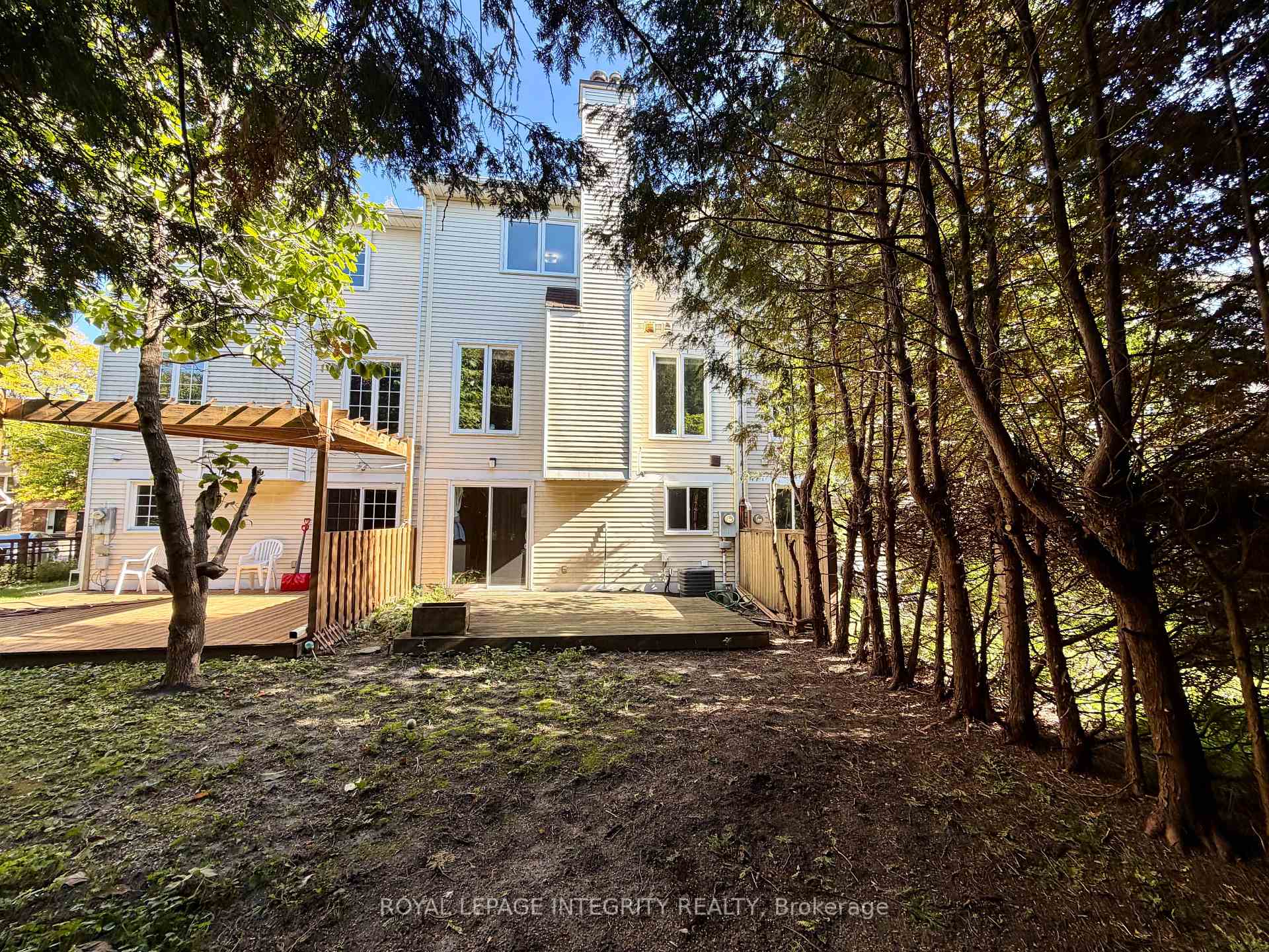 Photo 23 of 46 Arbordale Crescent, Ottawa, Centrepointe — HOMEH