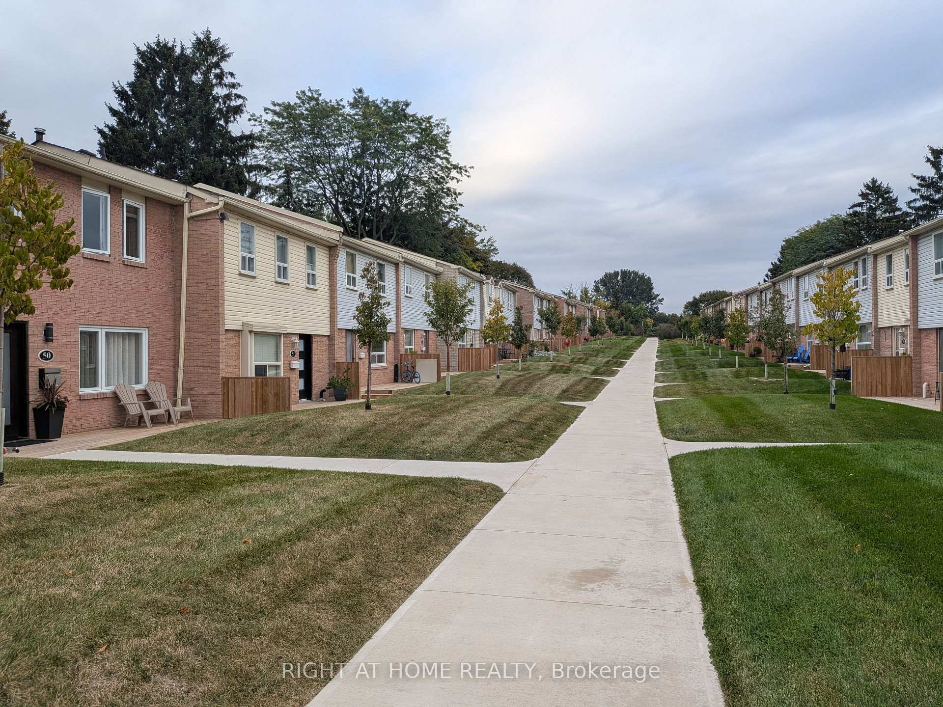 Photo of Unit 53, 1055 Shawnmarr Road
